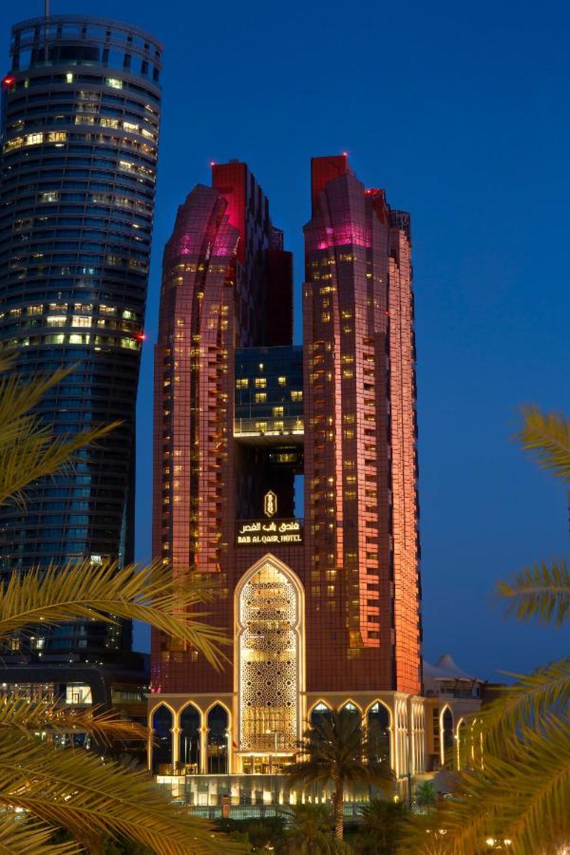 Bab Al Qasr 7