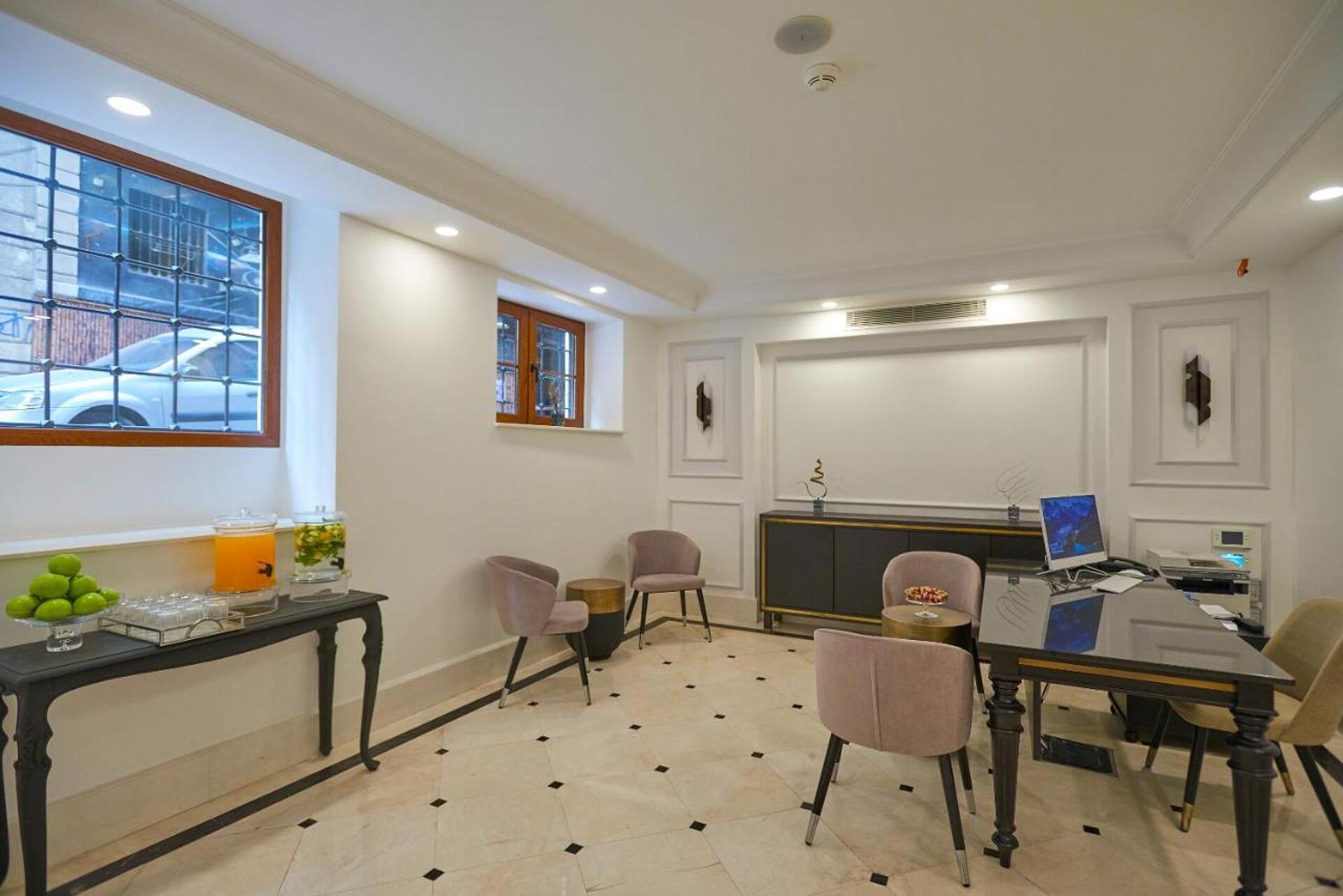 Akka Suites Taksim 4