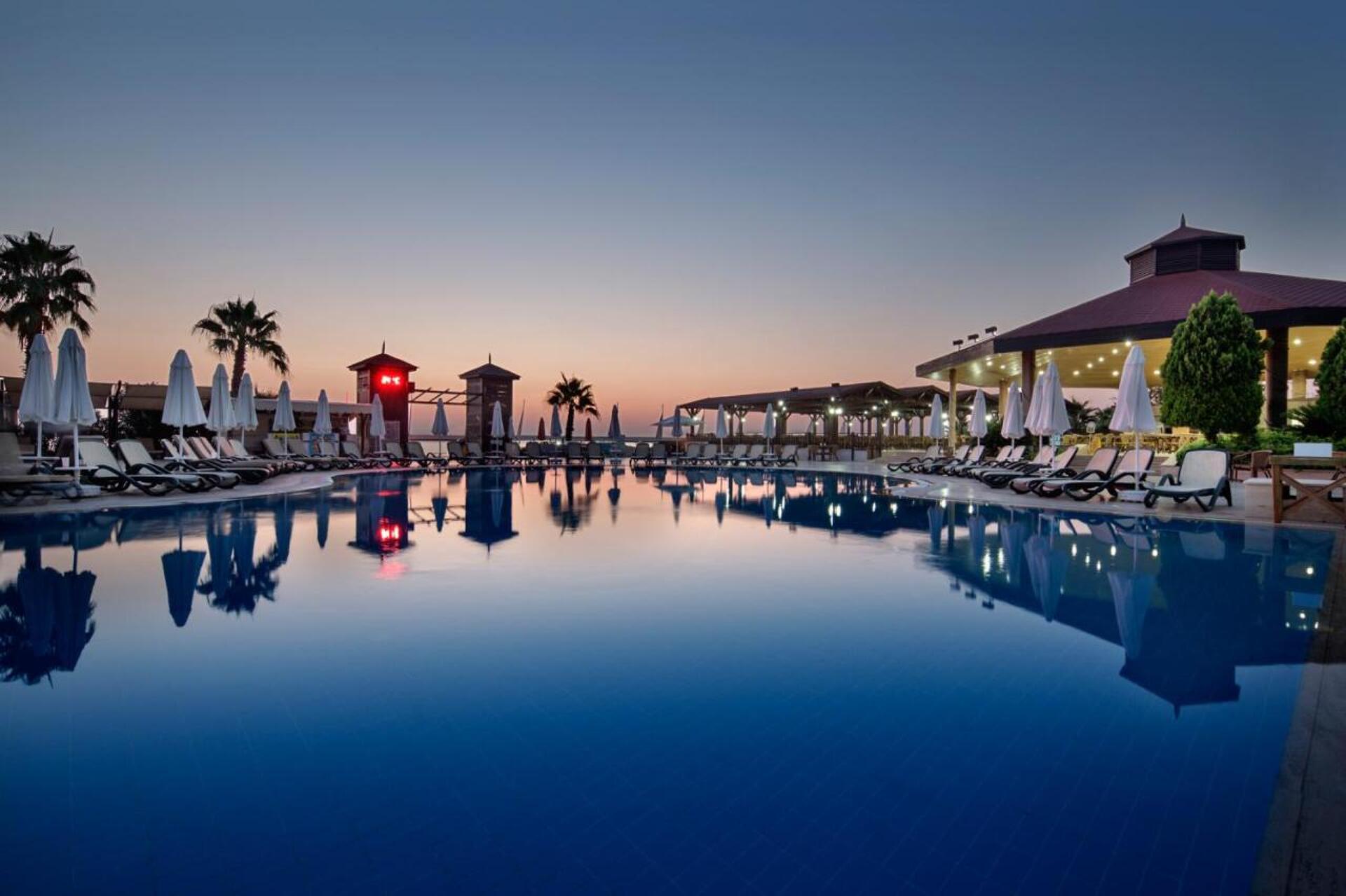 Crystal Flora Beach Resort 5* 4