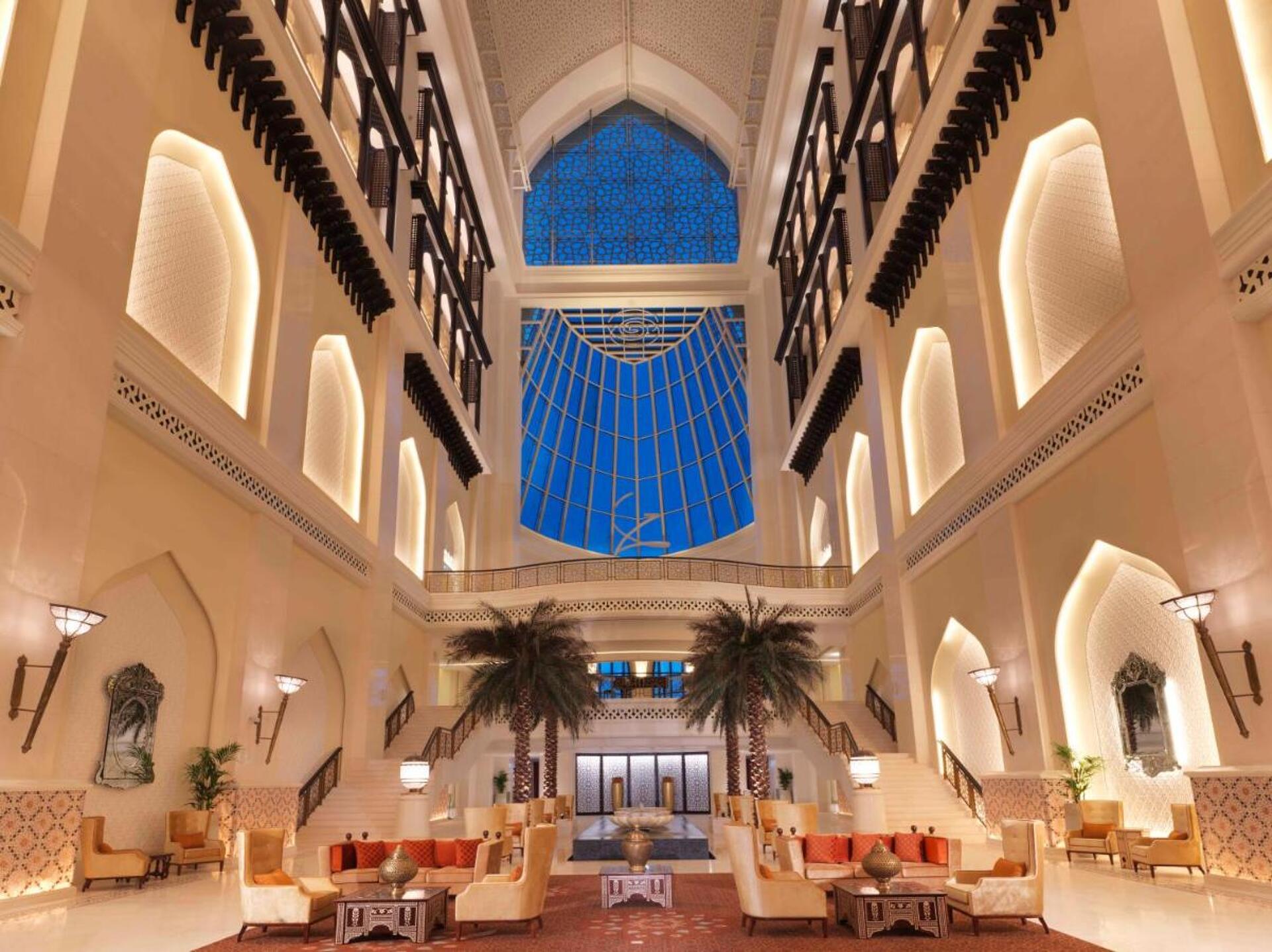 Bab Al Qasr 10