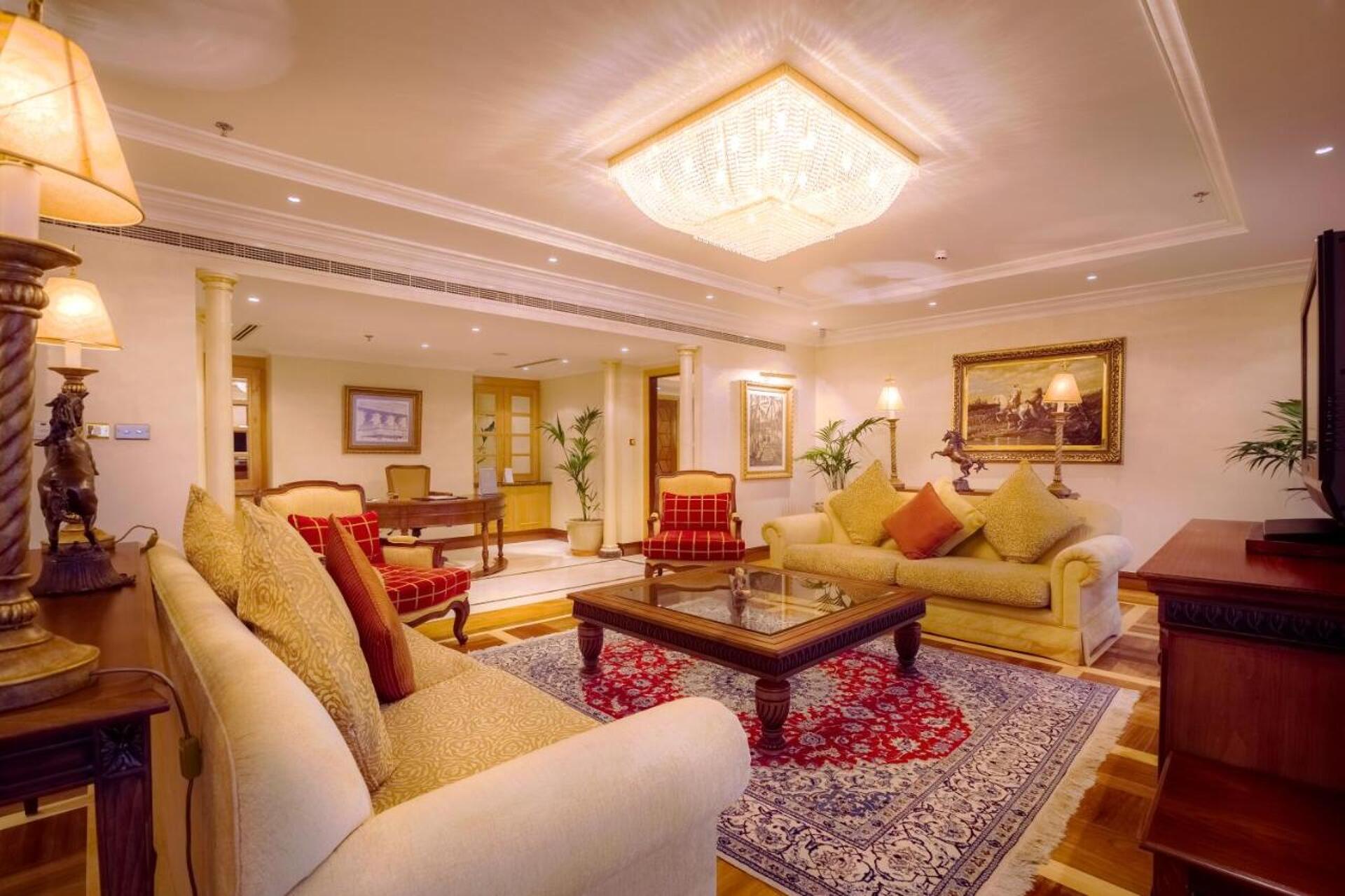 Corniche Hotel Abu Dhabi 12