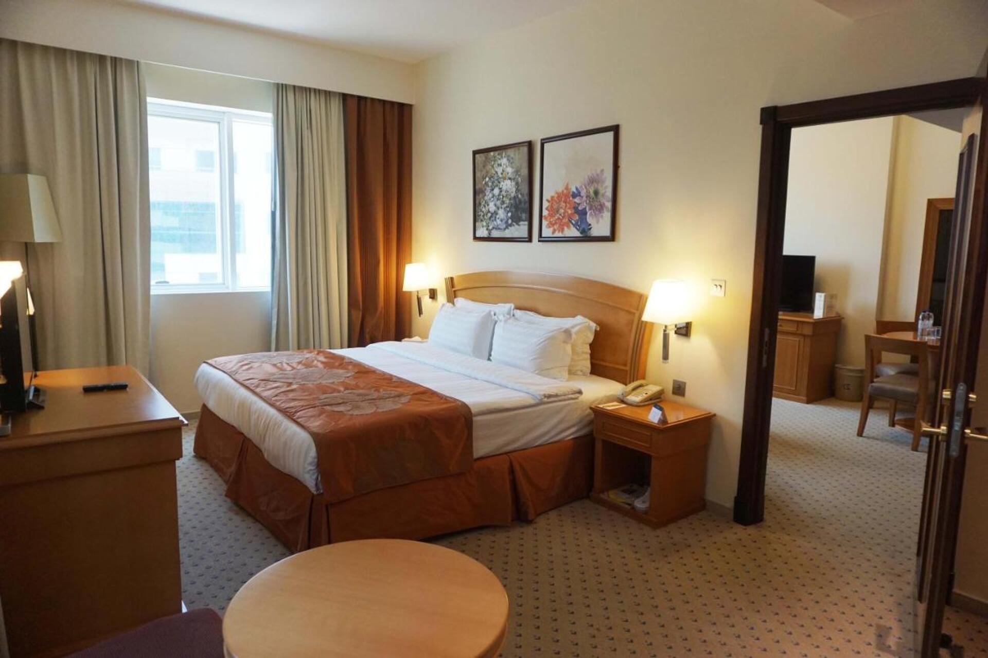 Golden Tulip Sharjah 28