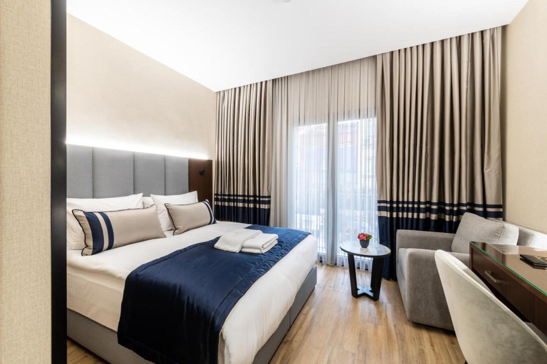 Aprilis Deluxe Hotel 4* 5