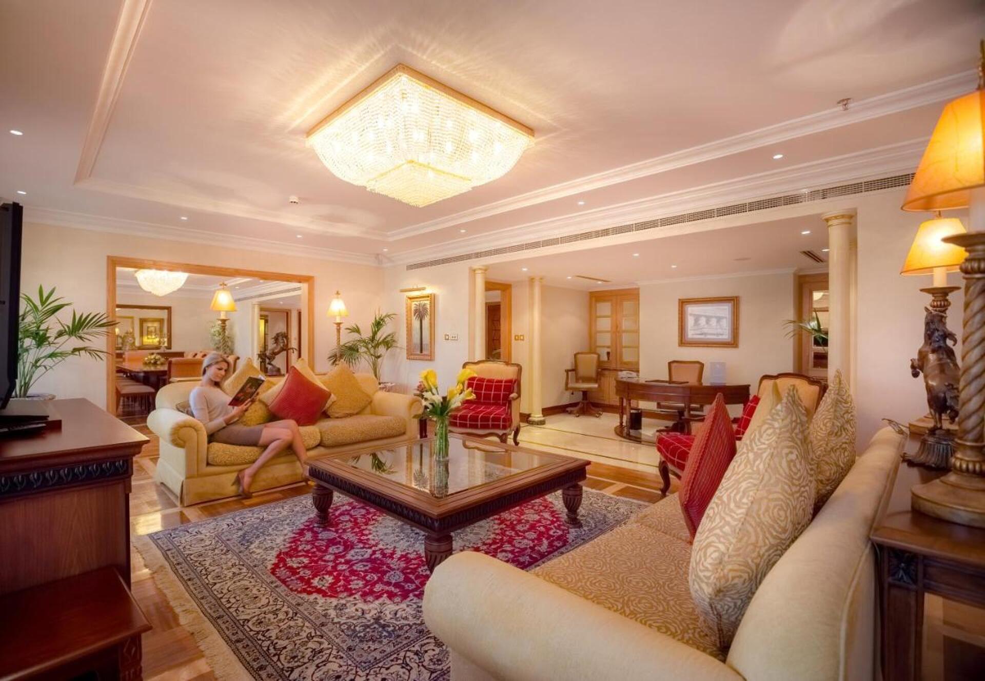 Corniche Hotel Abu Dhabi 13