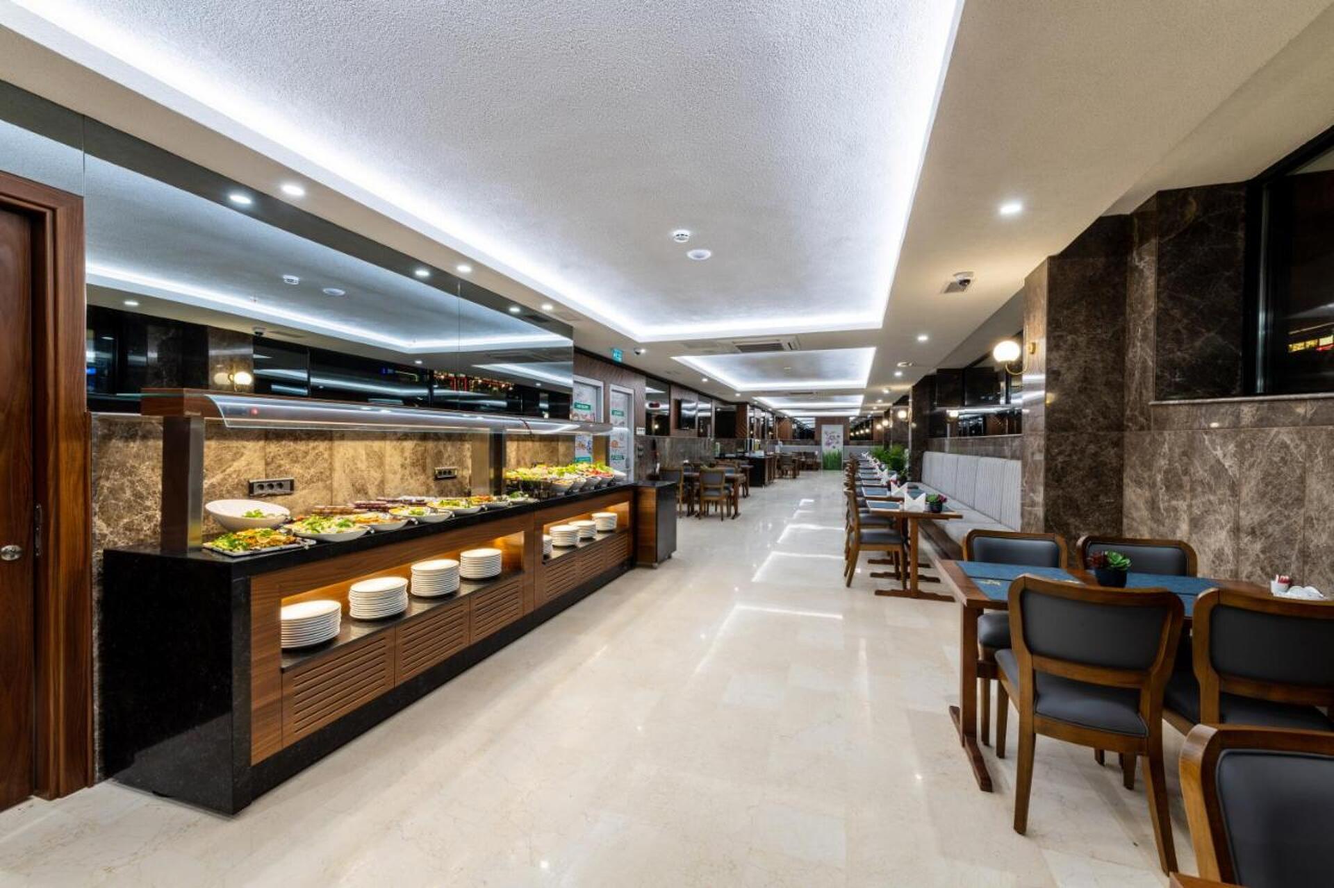 Aprilis Deluxe Hotel 4* 17