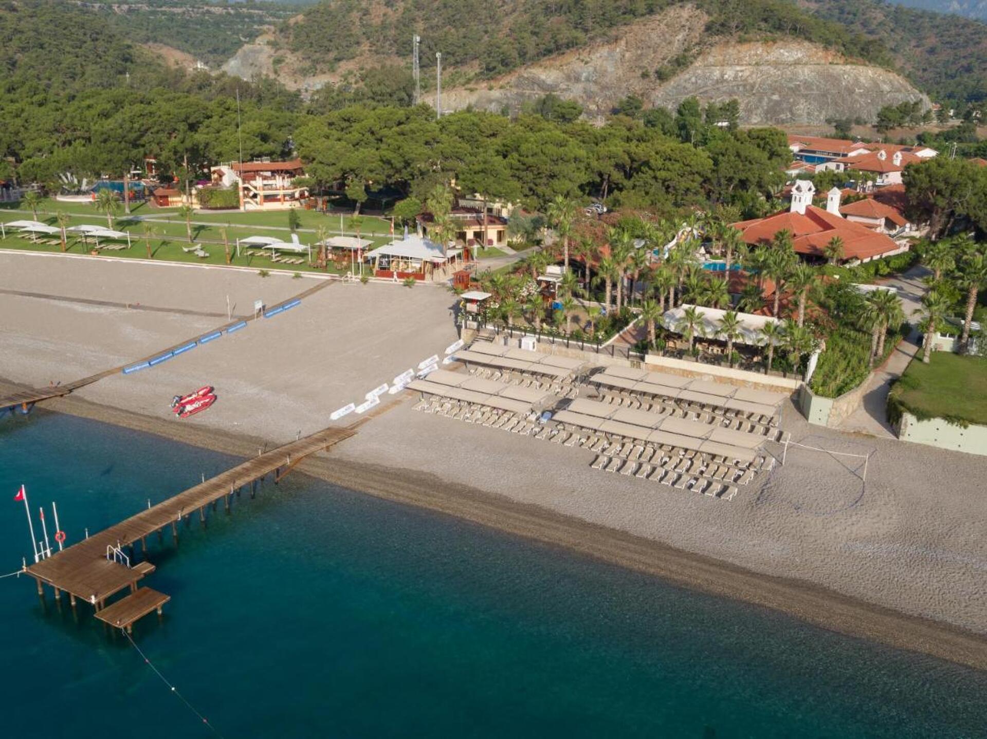Club Akman Beach 0