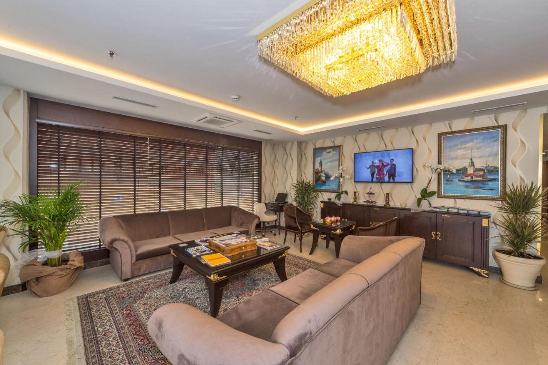 Aprilis Gold Hotel 3* 1