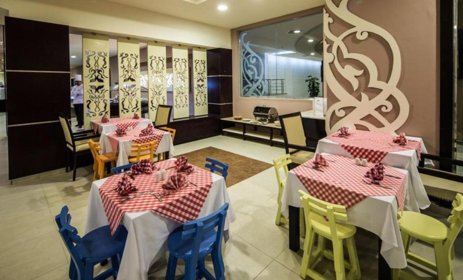El Karma Aqua Beach Resort  5* 30