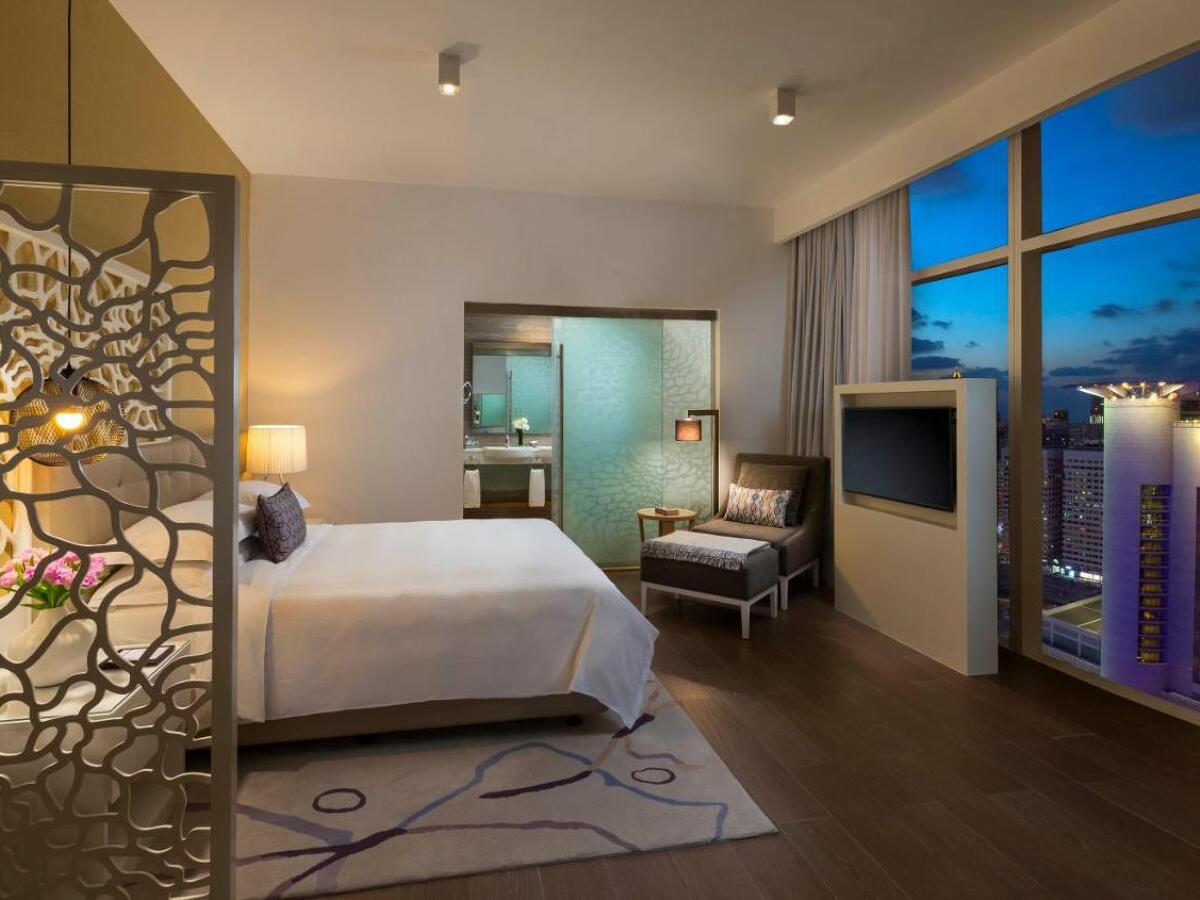Beach Rotana Residences last