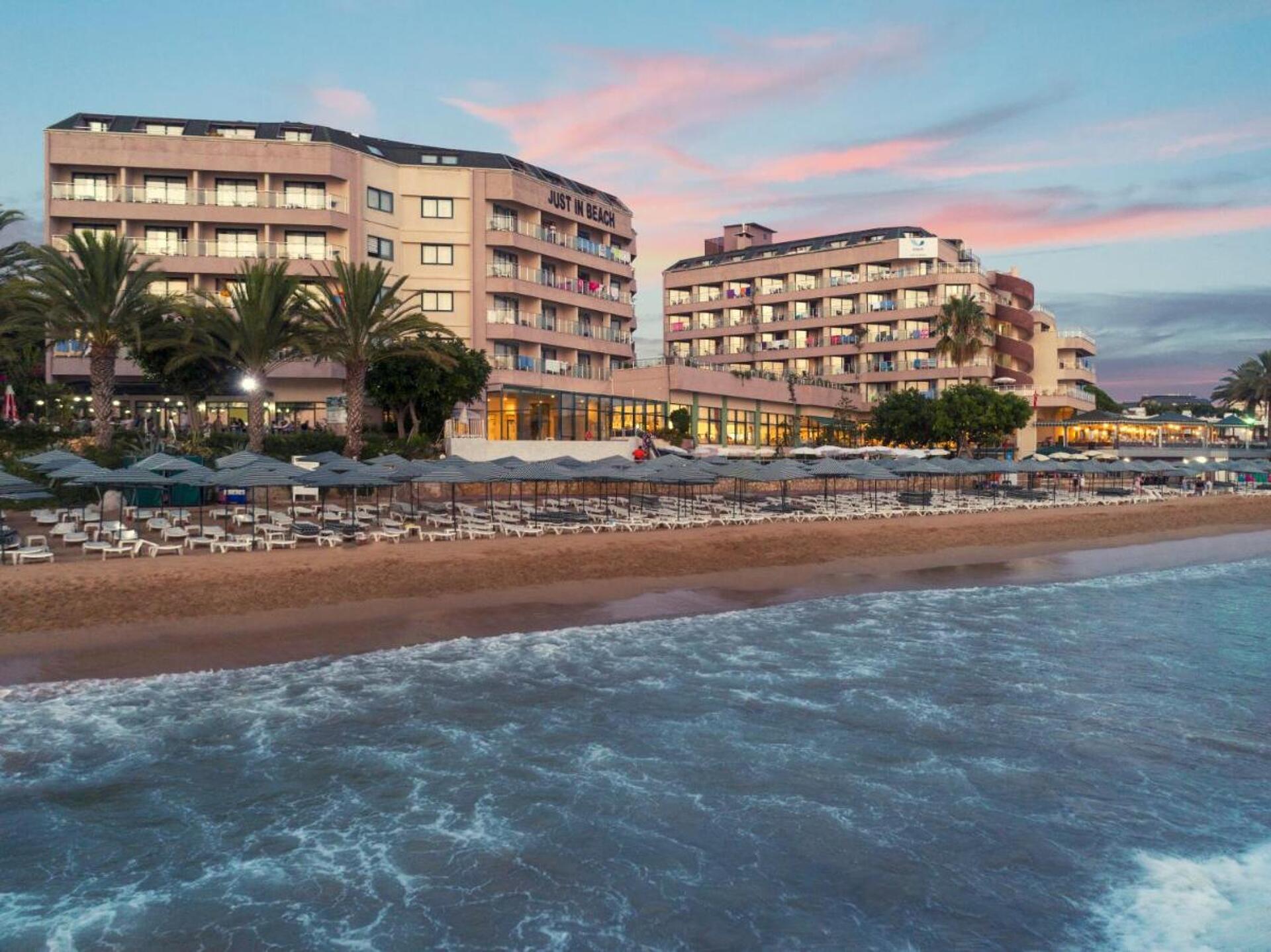 Aska Just In Beach 5* 11