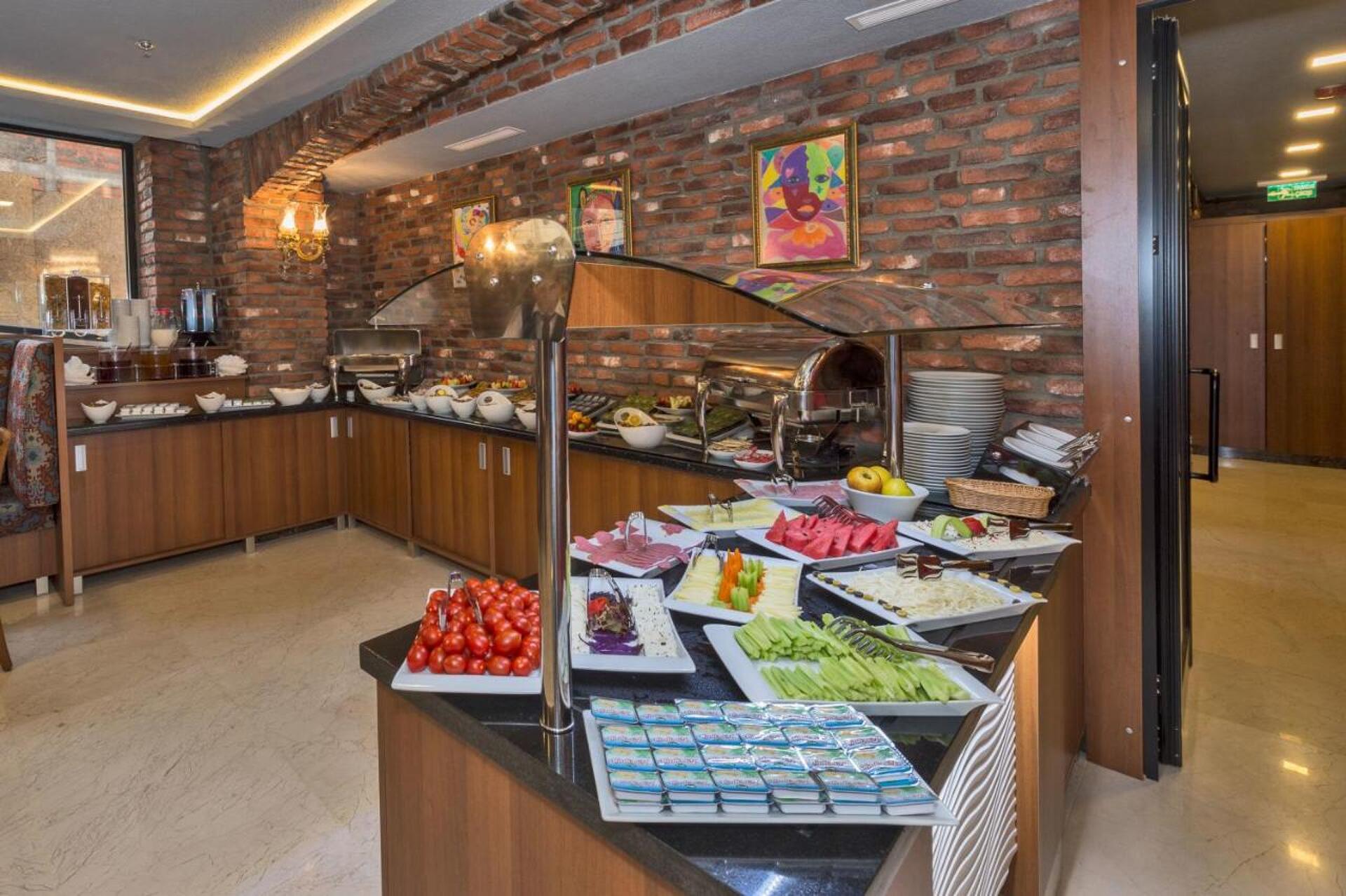Aprilis Gold Hotel 3* 6