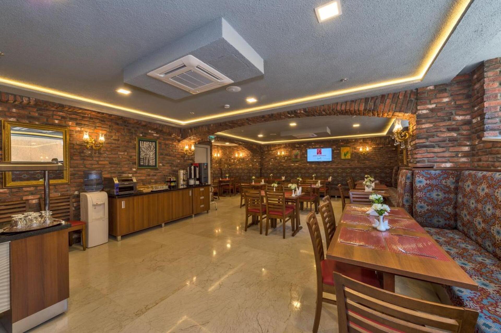 Aprilis Gold Hotel 3* 4