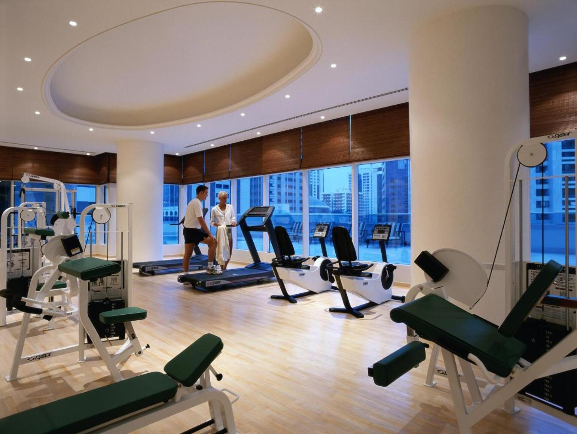 Corniche Hotel Abu Dhabi 3