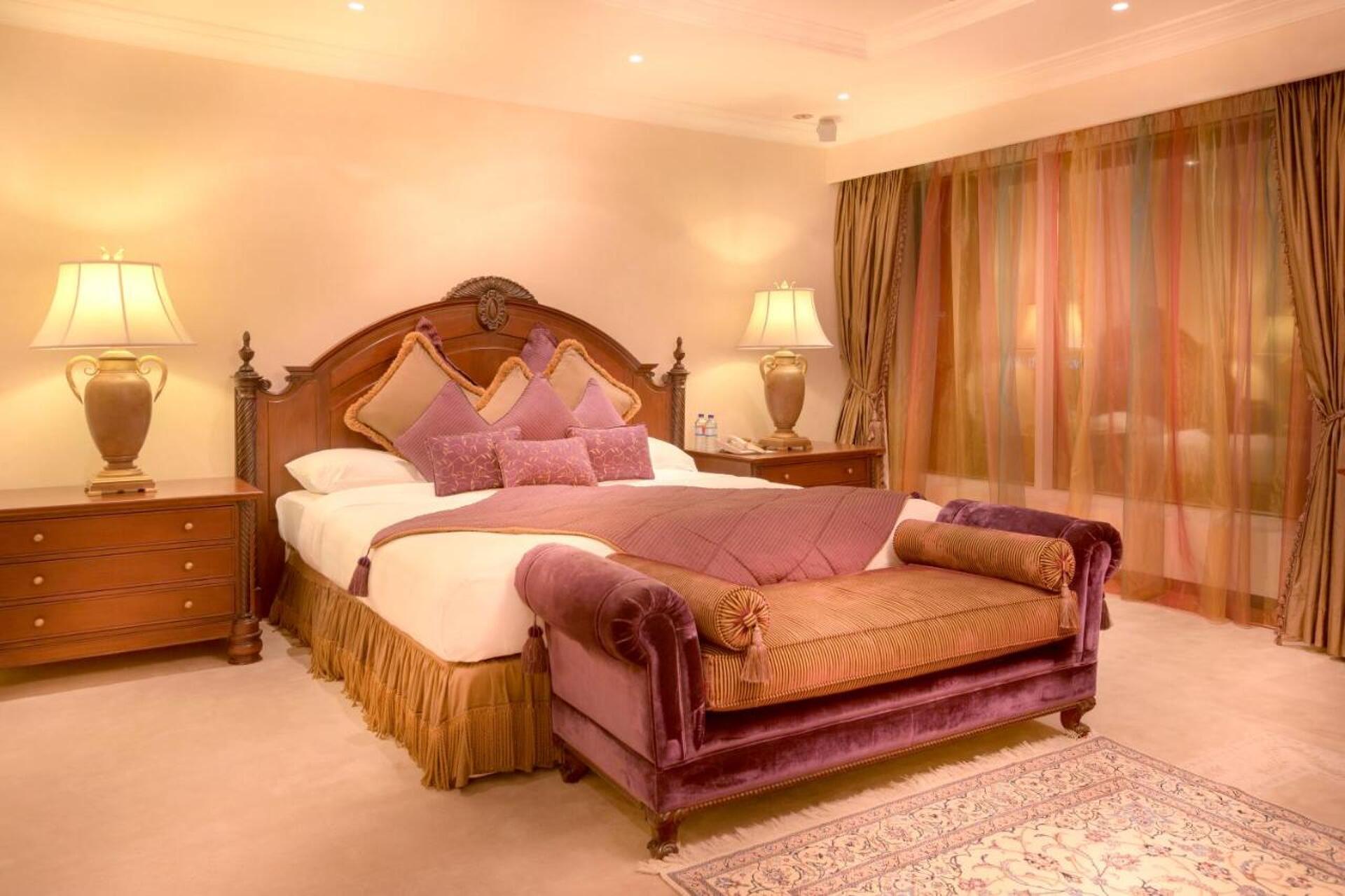 Corniche Hotel Abu Dhabi 19
