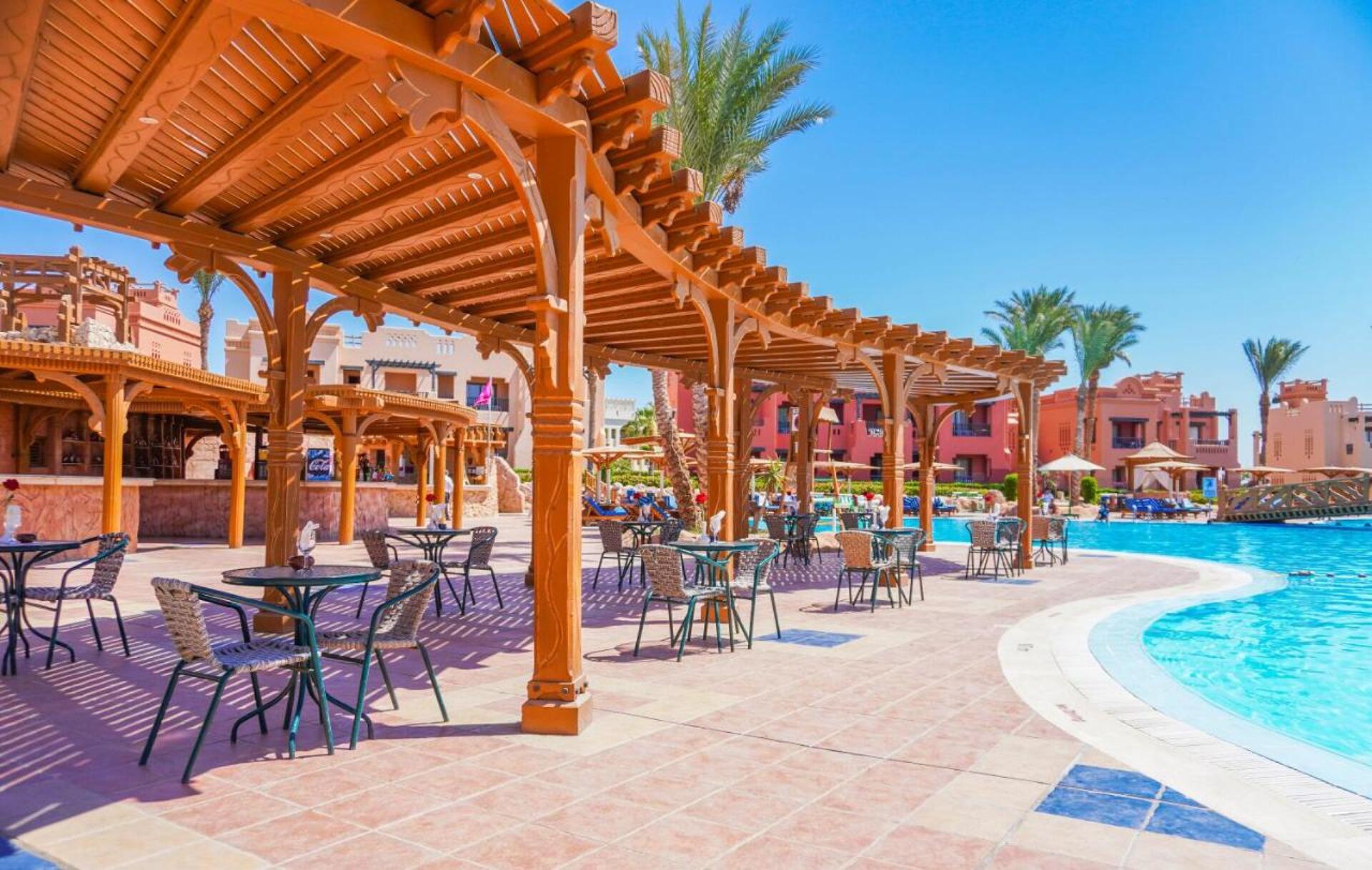 Charmillion Sea Life Resort  18