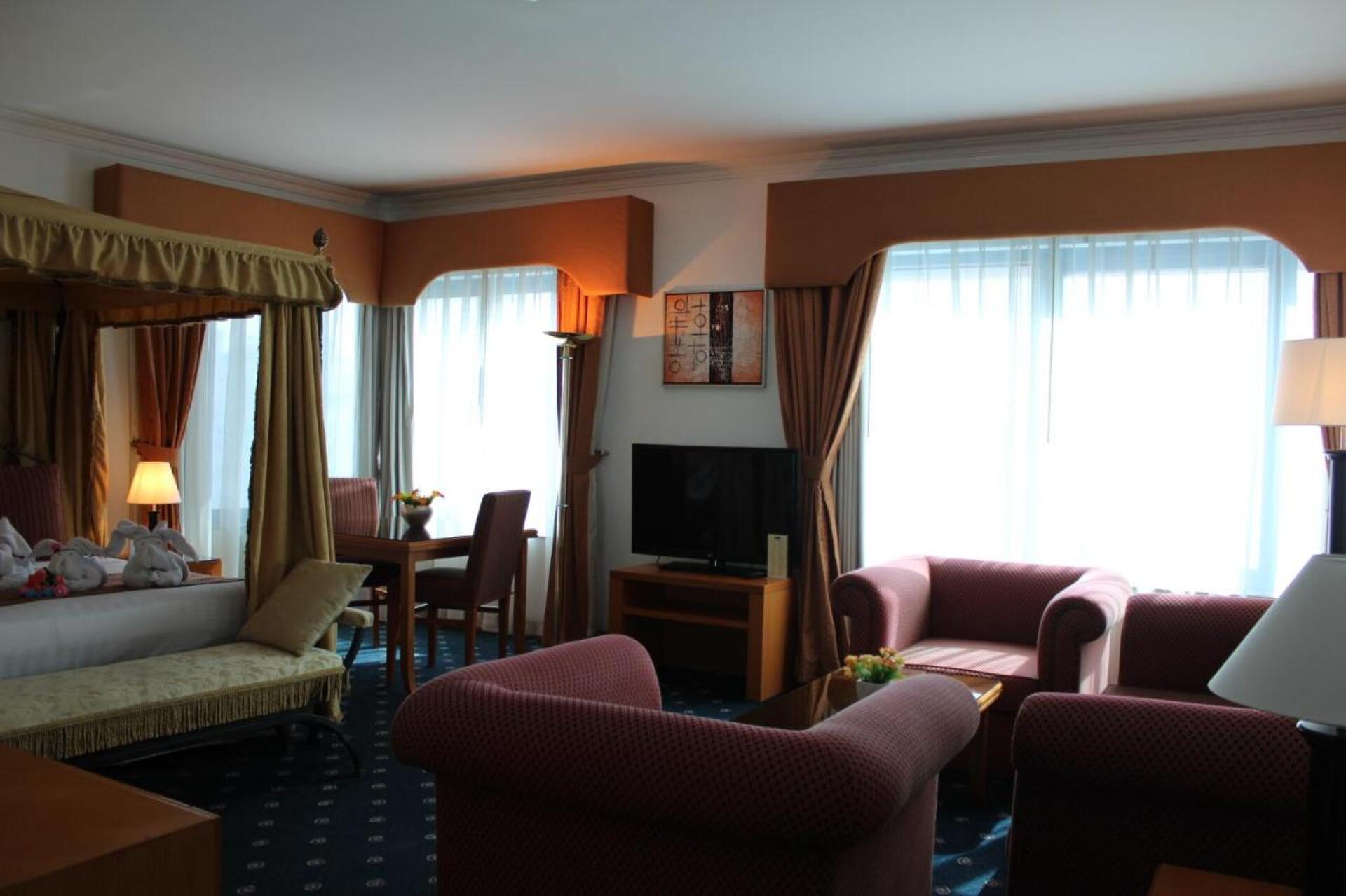 Golden Tulip Deira Hotel 4* 8