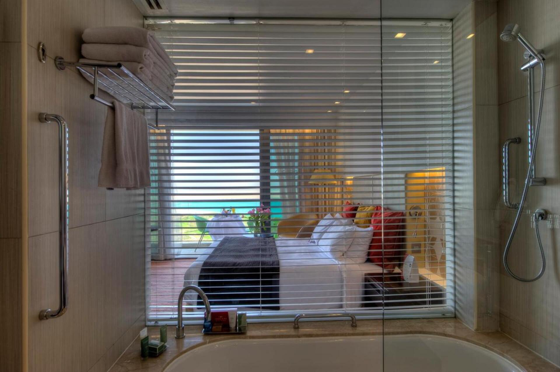 Crowne Plaza Abu Dhabi - Yas Island 4* 30