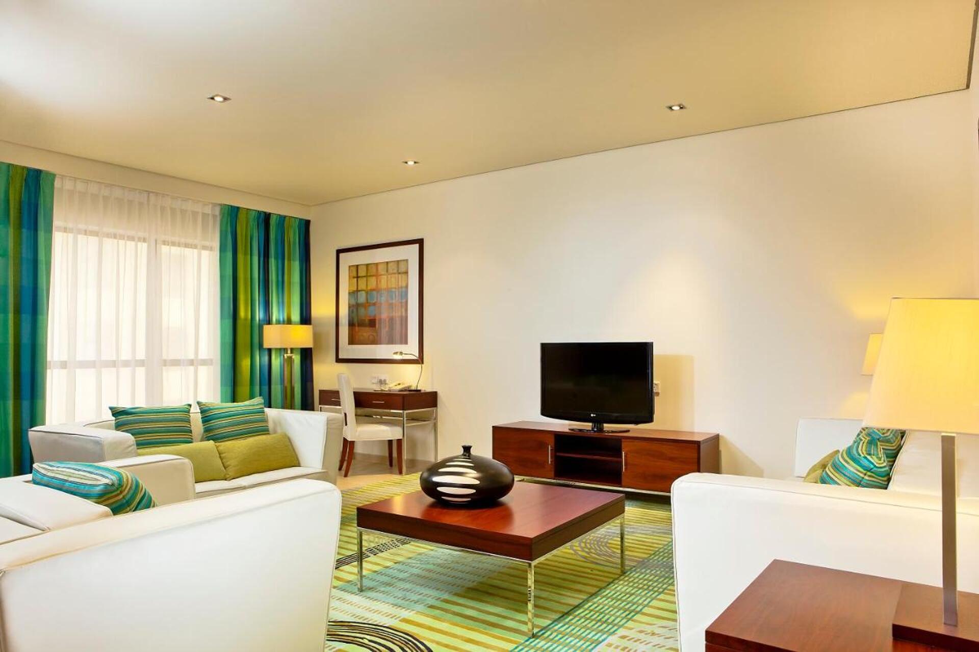 Hilton Dubai The Walk 5* 30