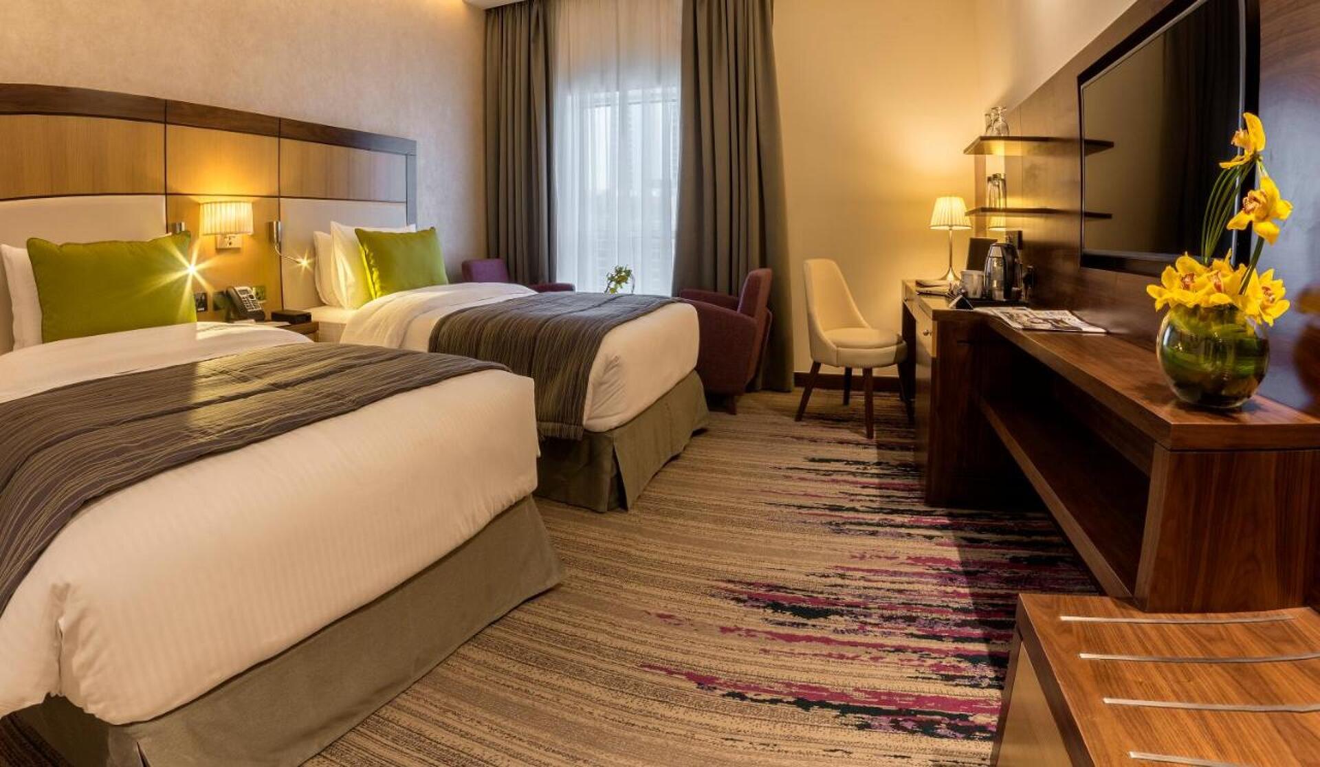 Golden Tulip Media Hotel 4* 14