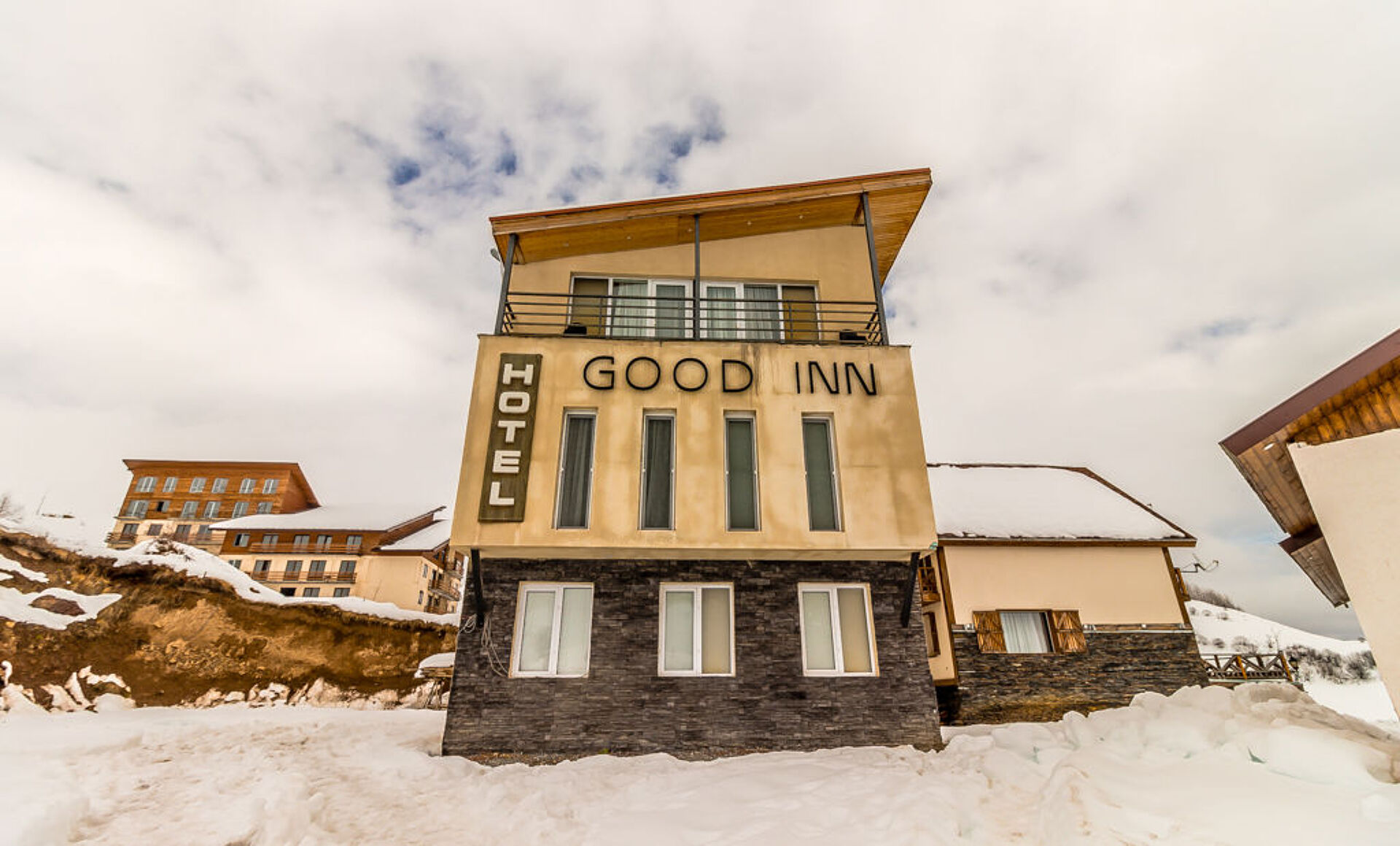 Good Inn Hotel 3* 0