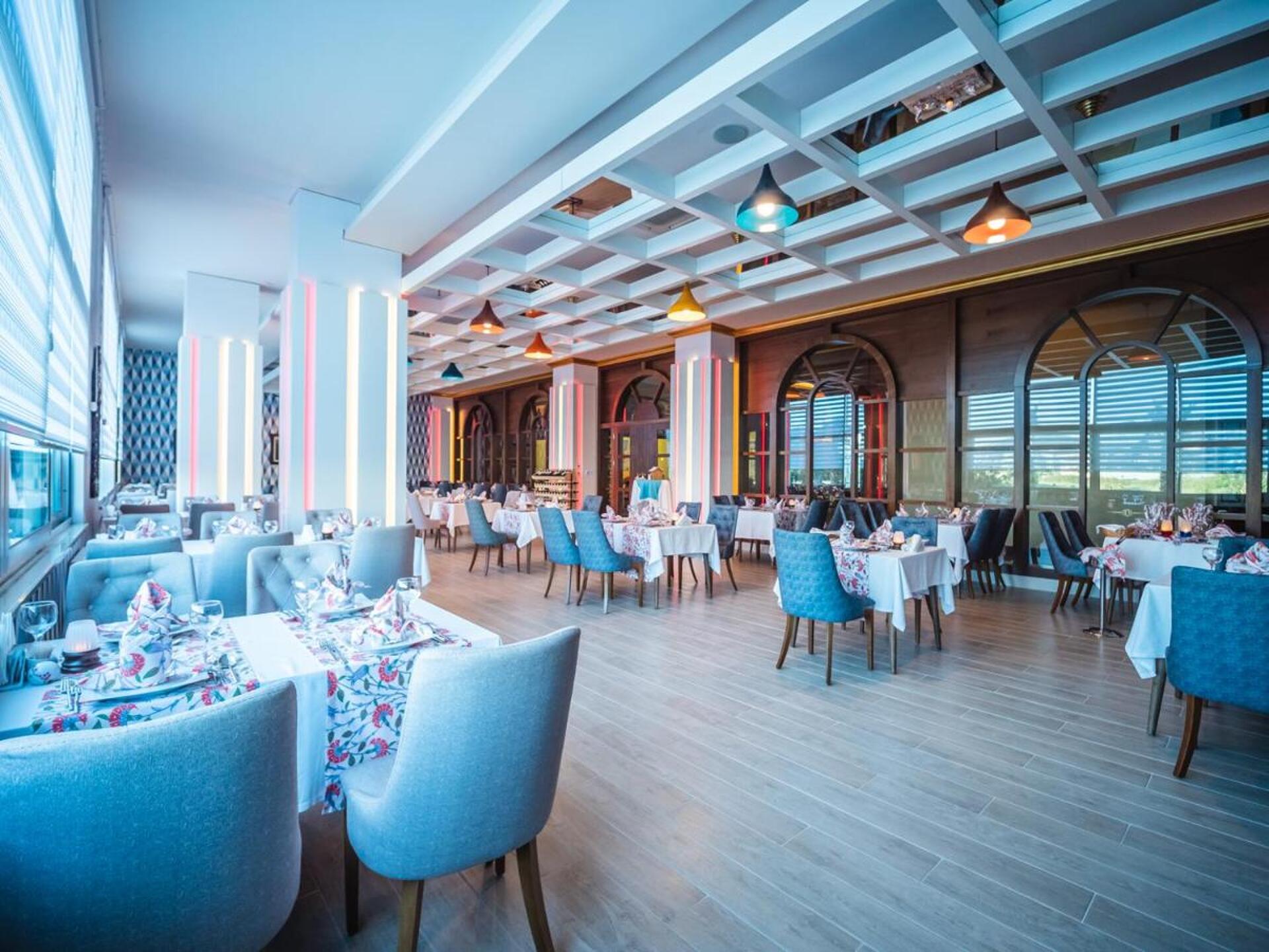 The Lumos Deluxe Resort Hotel & Spa 9