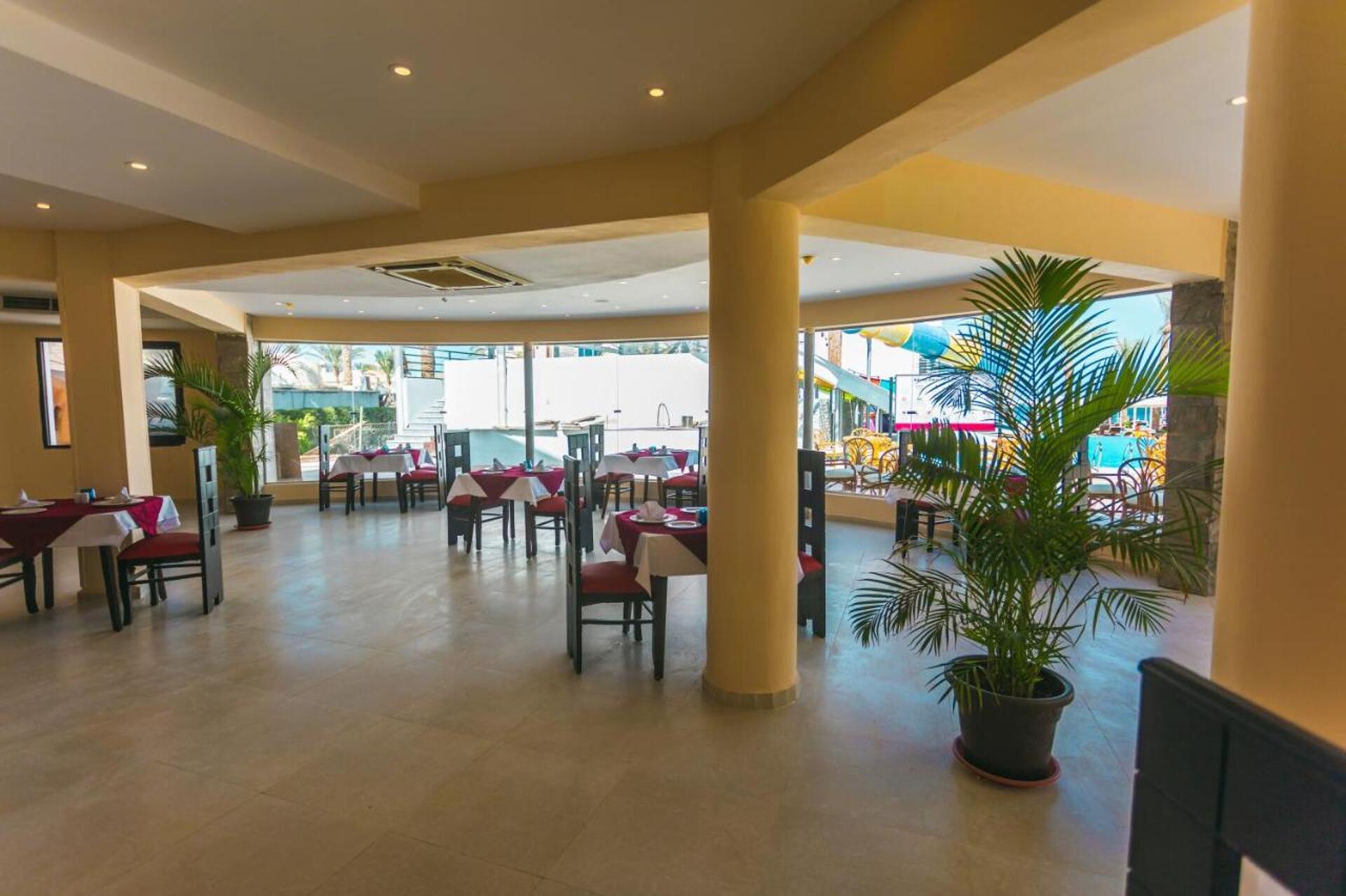 La Rosa Waves Beach & Aqua Park 4* 28