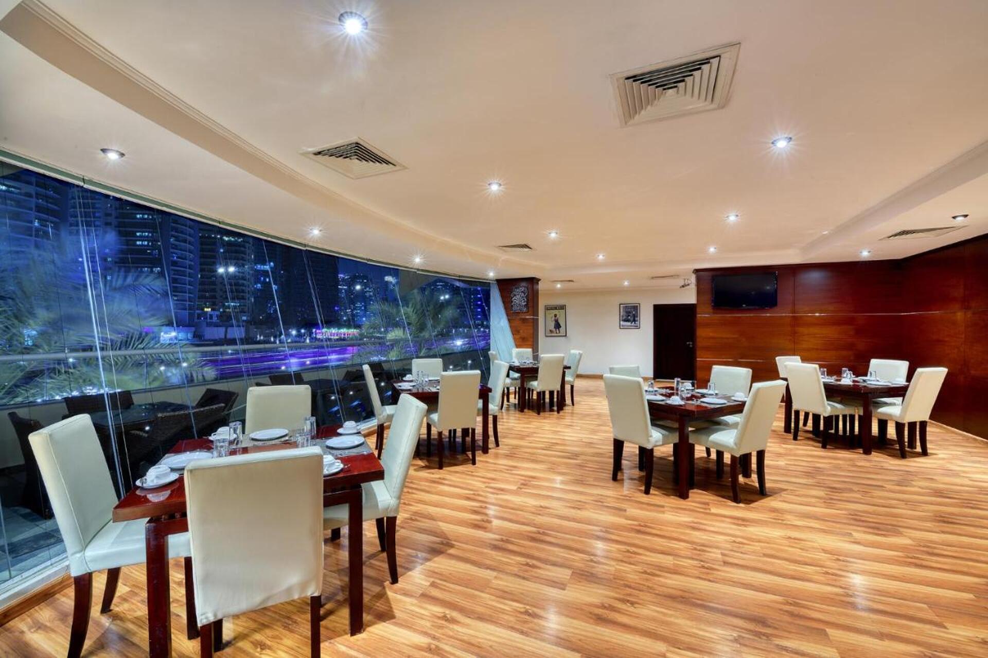 Pearl Marina Hotel Apartments 3* 35