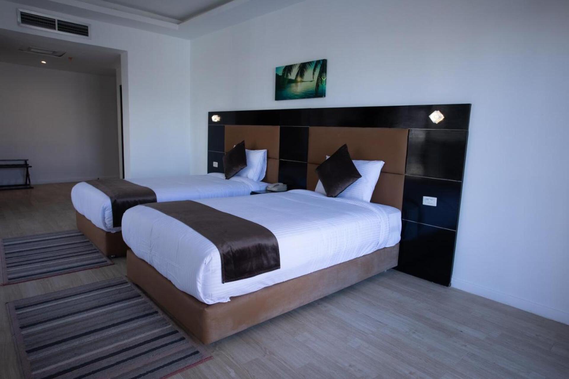 La Rosa Waves Beach & Aqua Park 4* 36