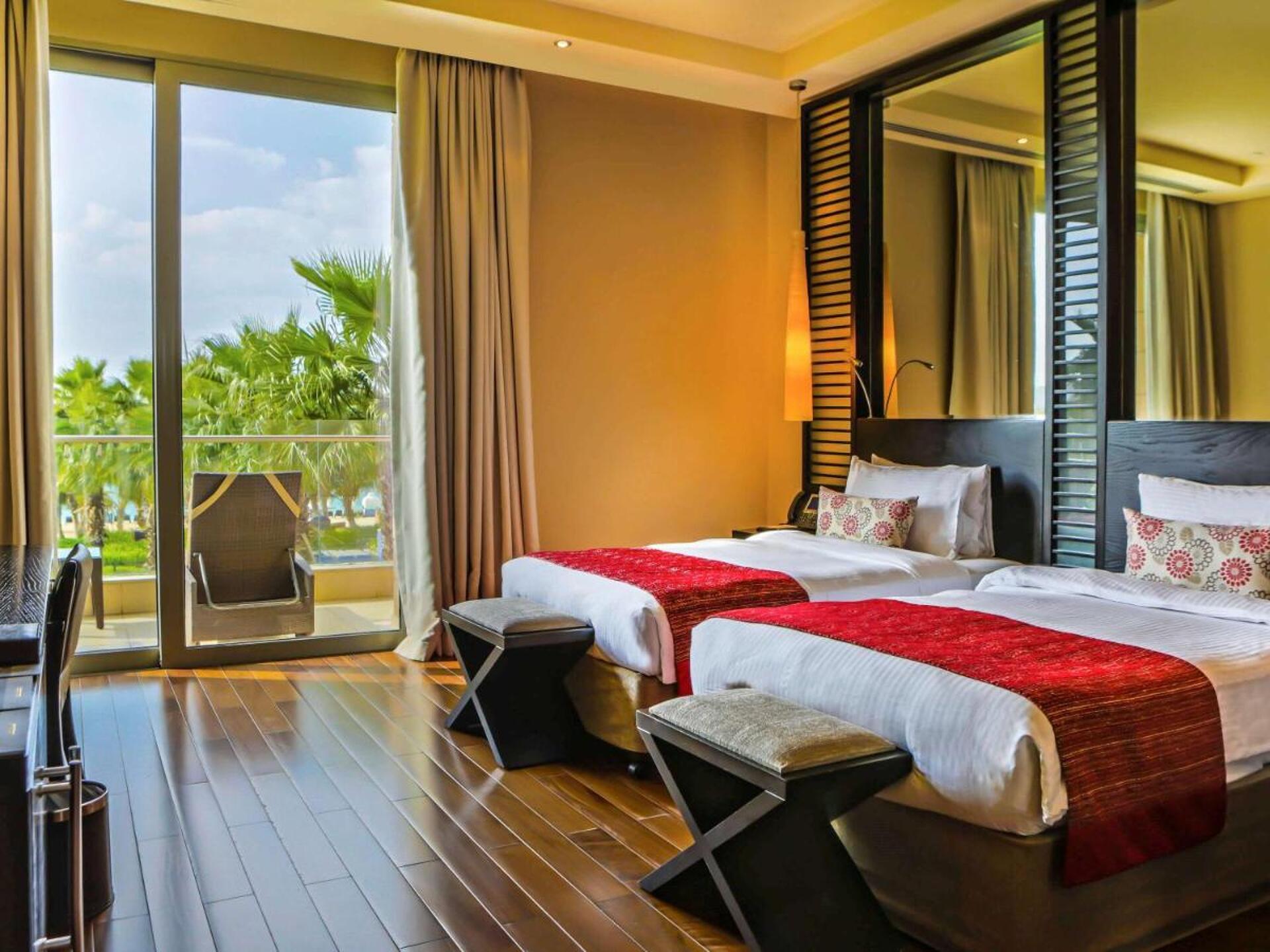 Rixos The Palm Dubai Hotel & Suites 12