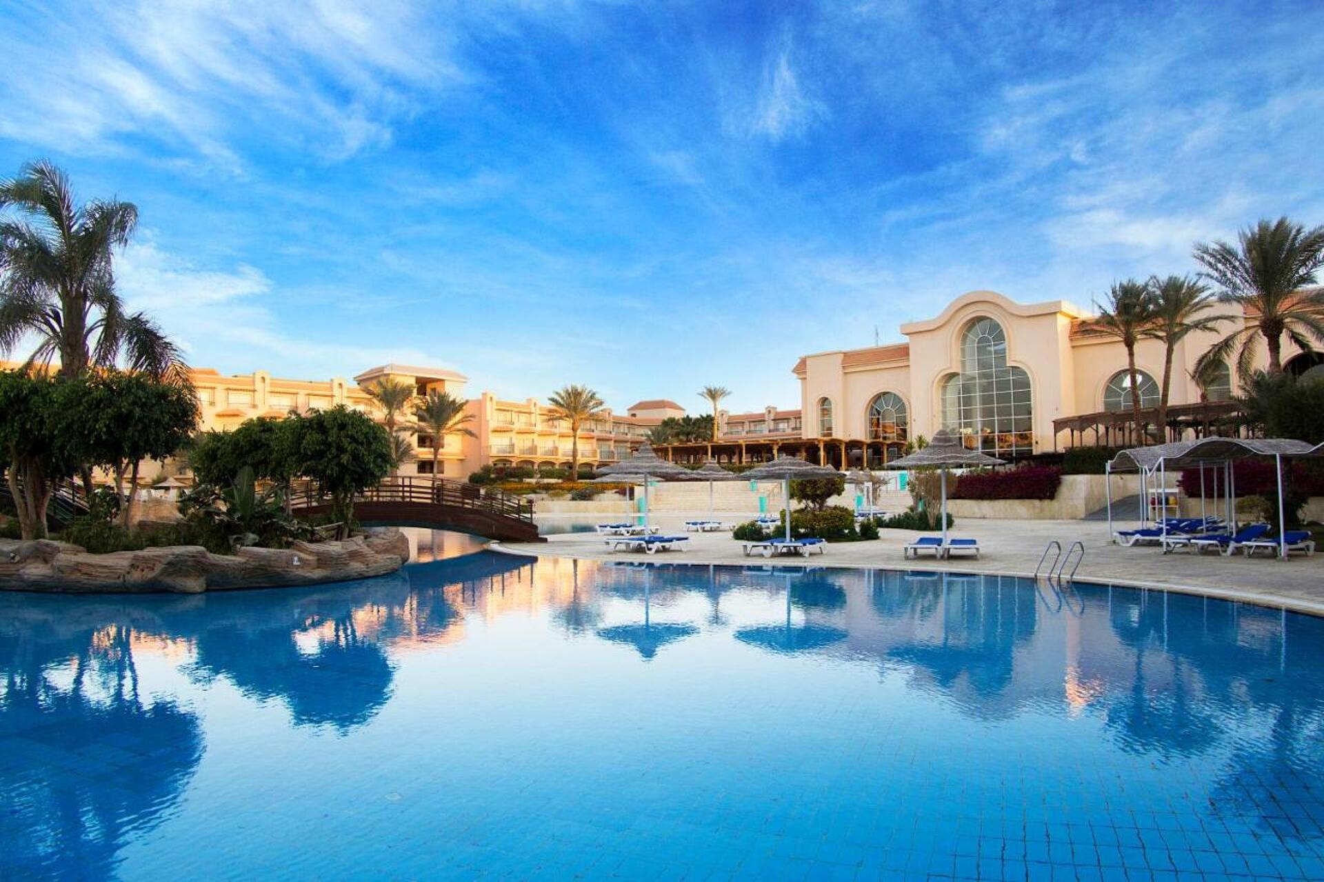 Pyramisa Beach Resort Sahl Hasheesh 14