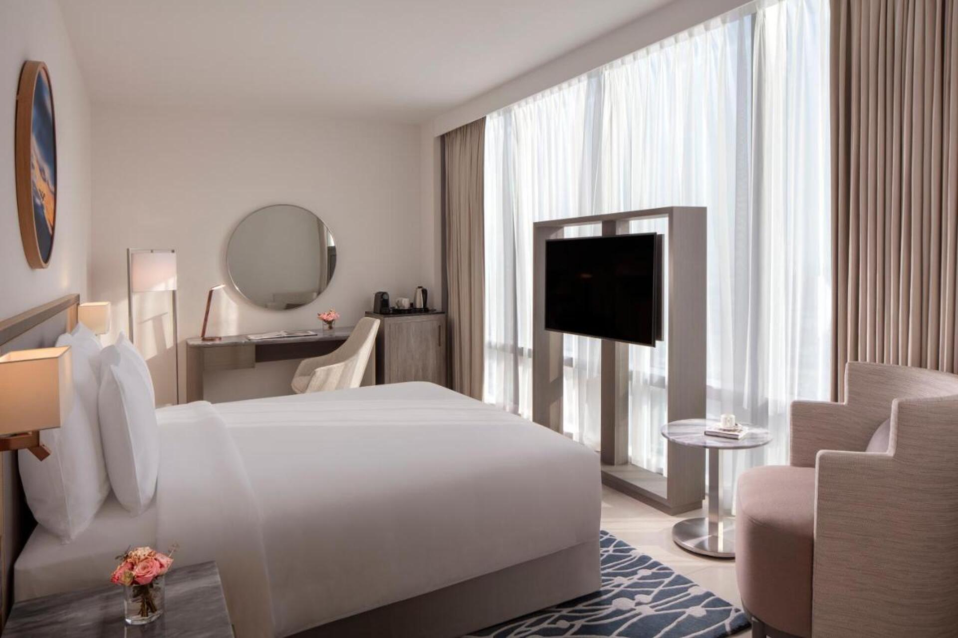 The First Collection at Jumeirah Village Circle 4* 7