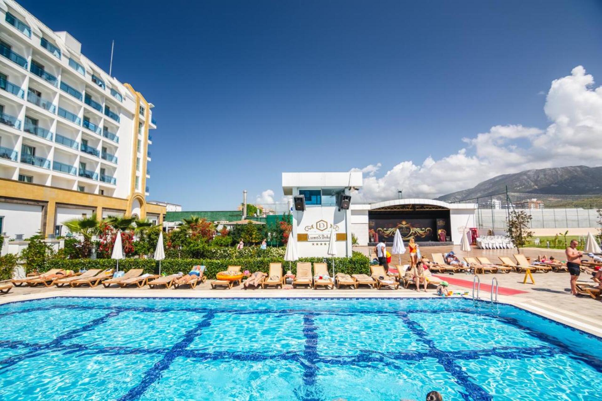 The Lumos Deluxe Resort Hotel & Spa 4