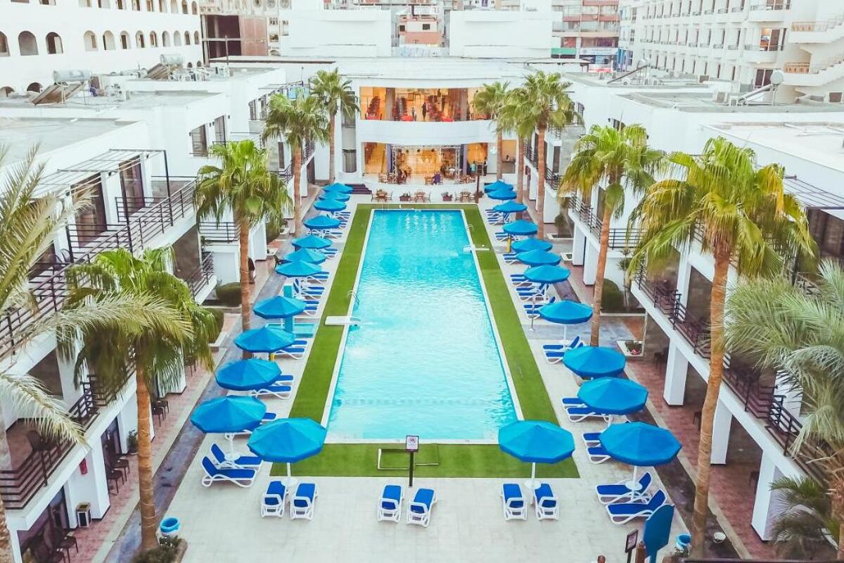 La Rosa Waves Beach & Aqua Park 4* 3