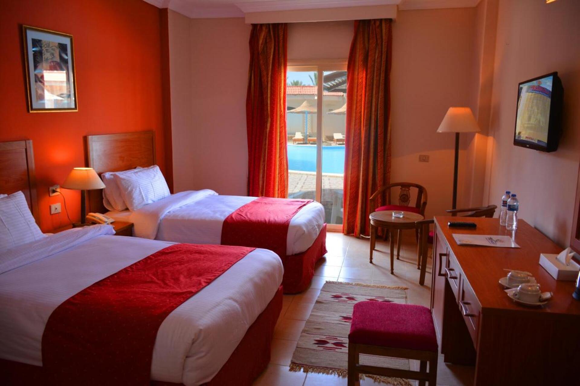 Hawaii Riviera Aqua Park Resort 4* 13