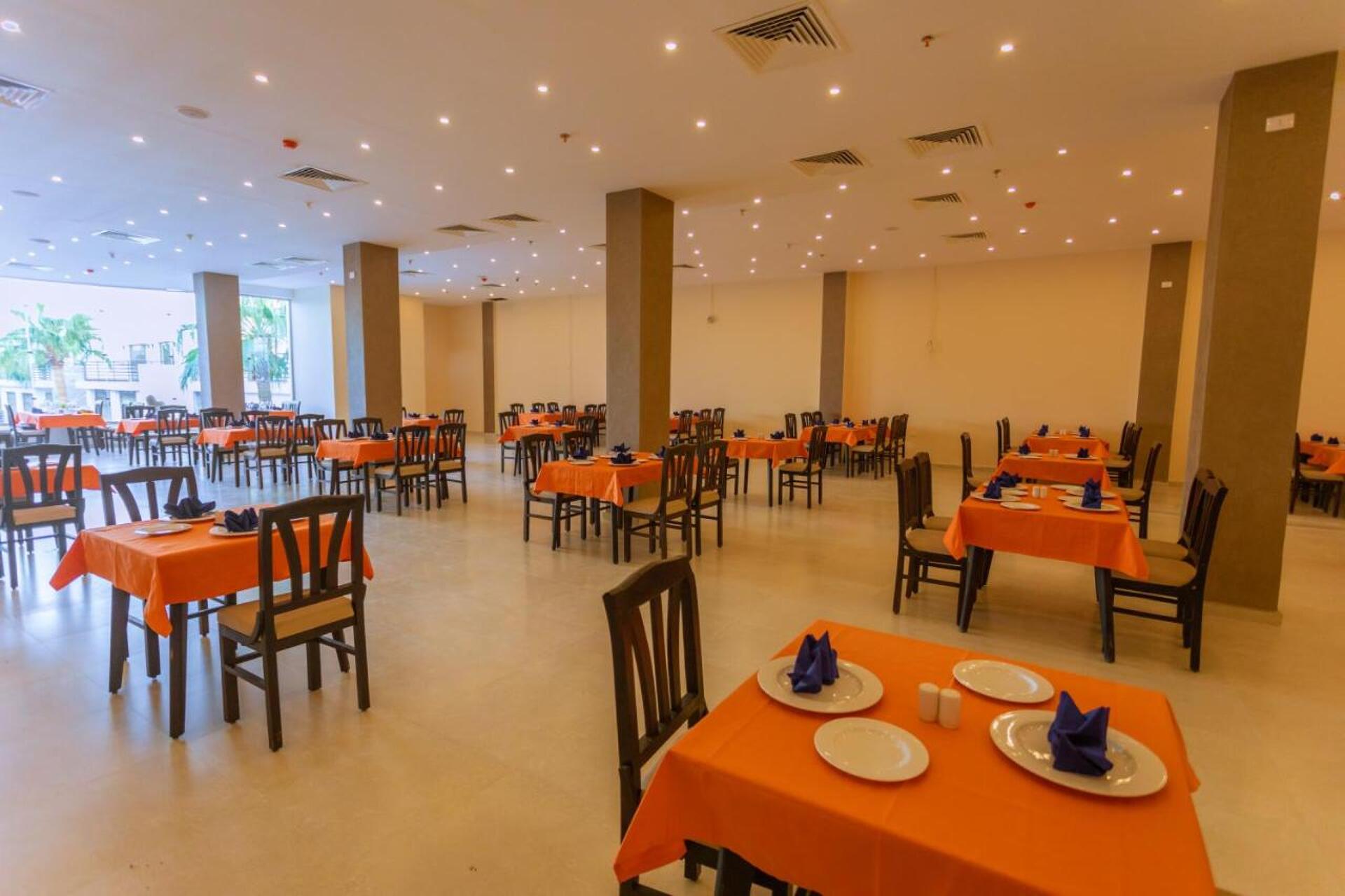 La Rosa Waves Beach & Aqua Park 4* 25