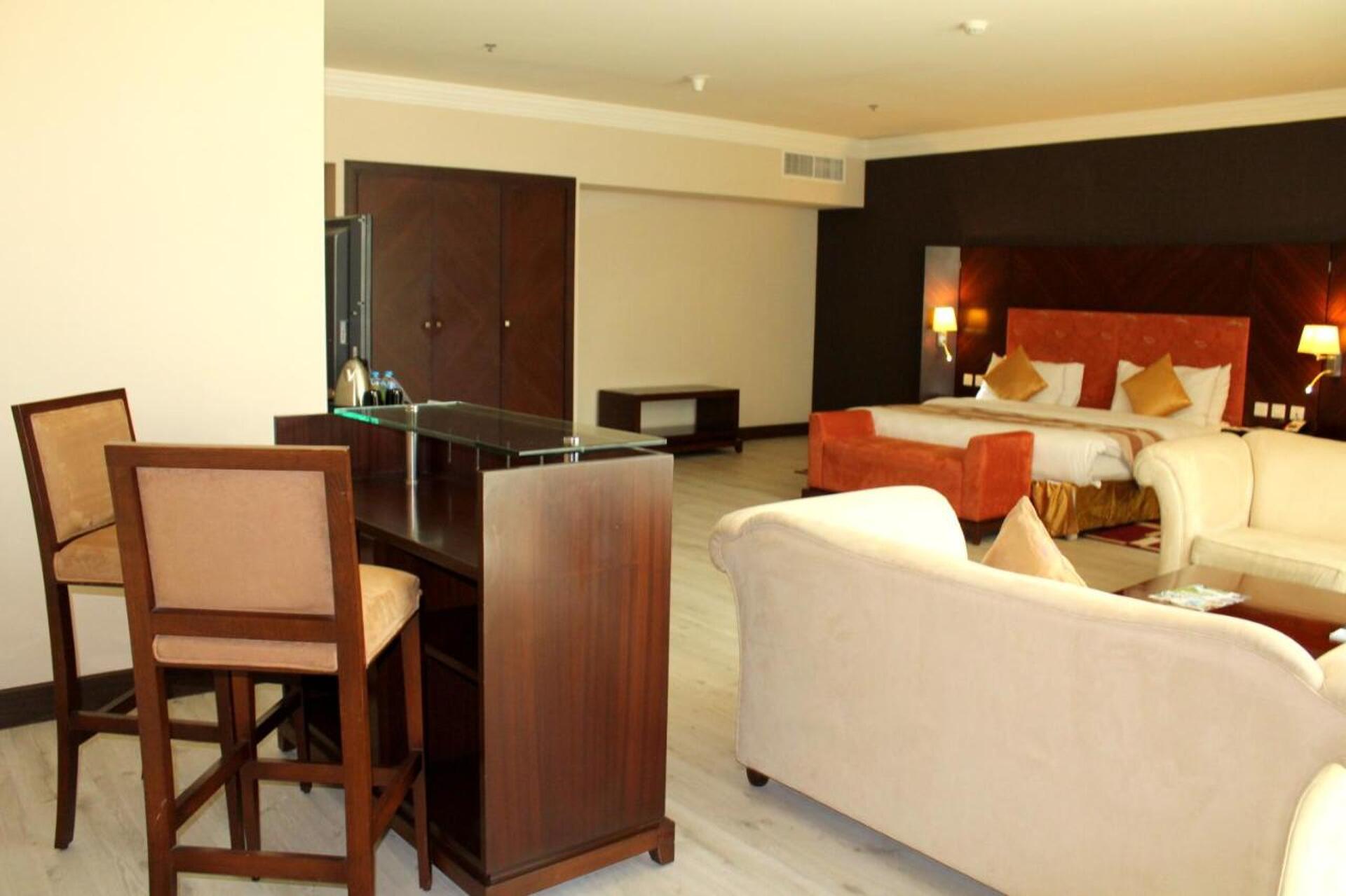 Swiss Belhotel Doha 4* 9