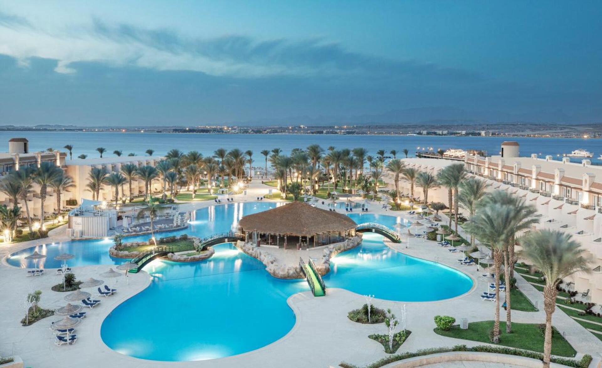 Pyramisa Beach Resort Sahl Hasheesh 8