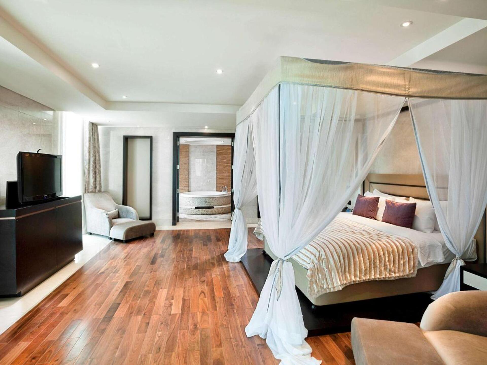 Rixos The Palm Dubai Hotel & Suites 3