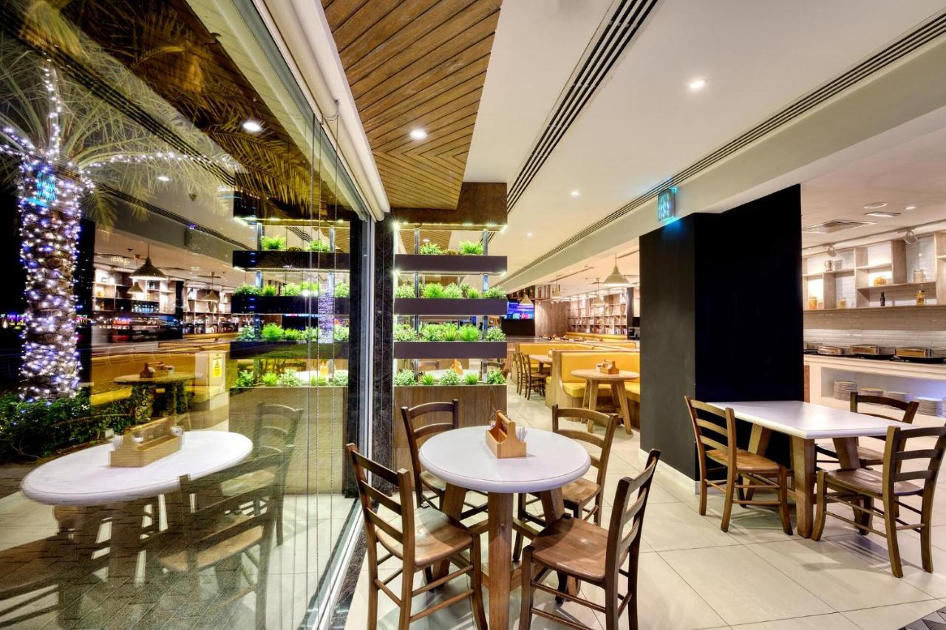 Pearl Marina Hotel Apartments 3* 29