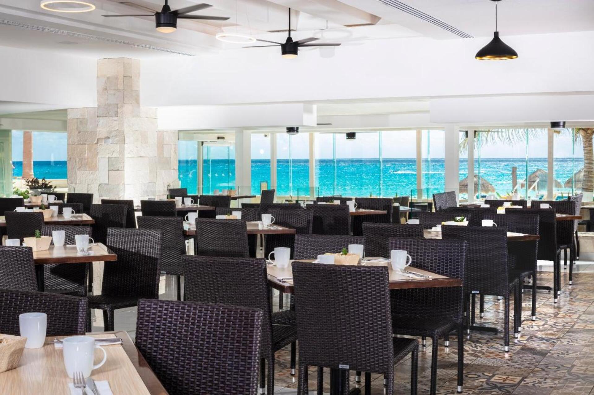 Krystal Cancun 5* 12