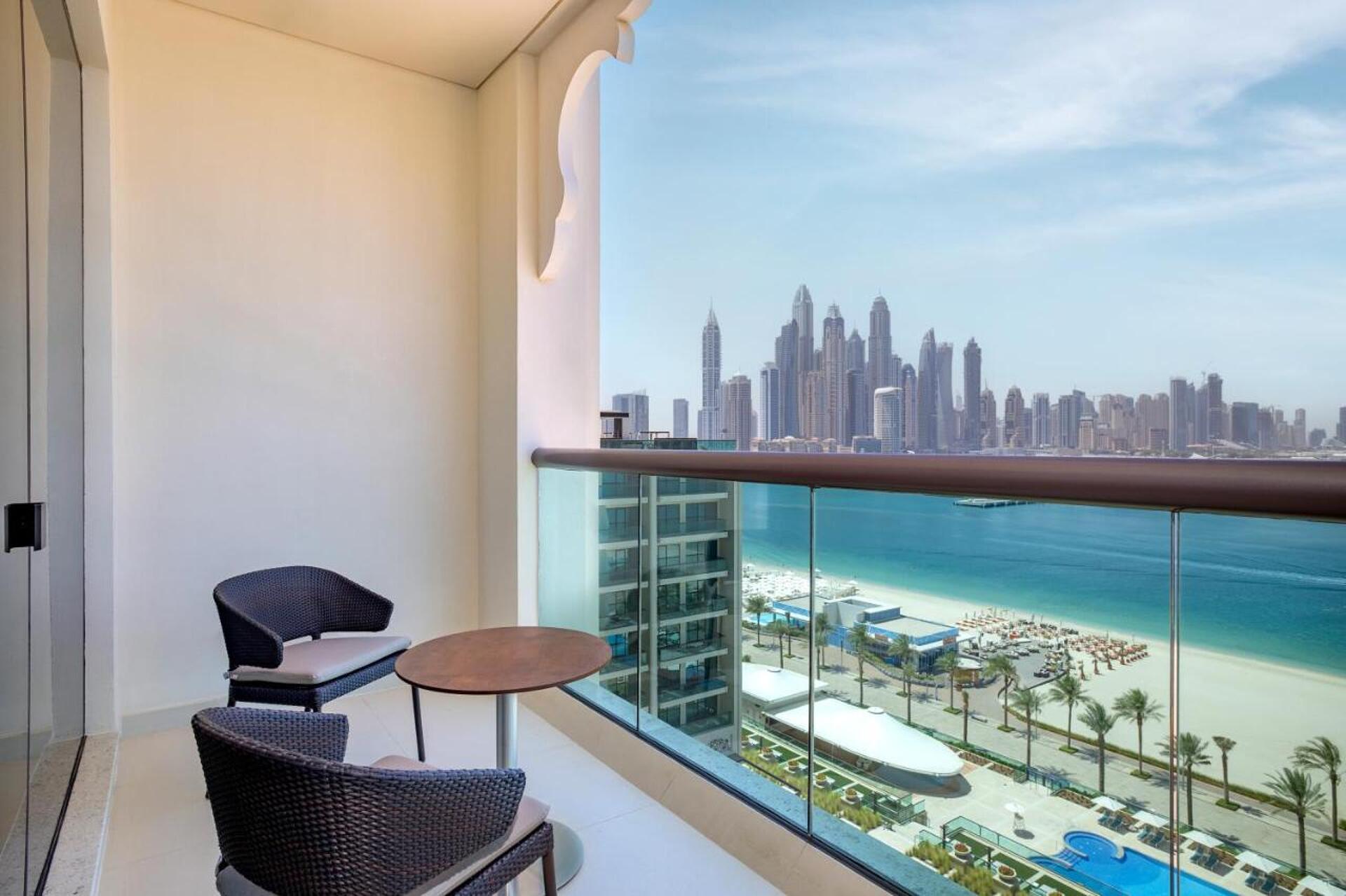 Hilton Dubai Palm Jumeirah 17