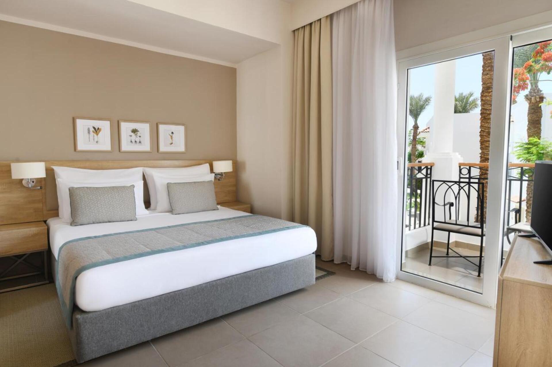 Jaz Fanara Resort & Residence  21
