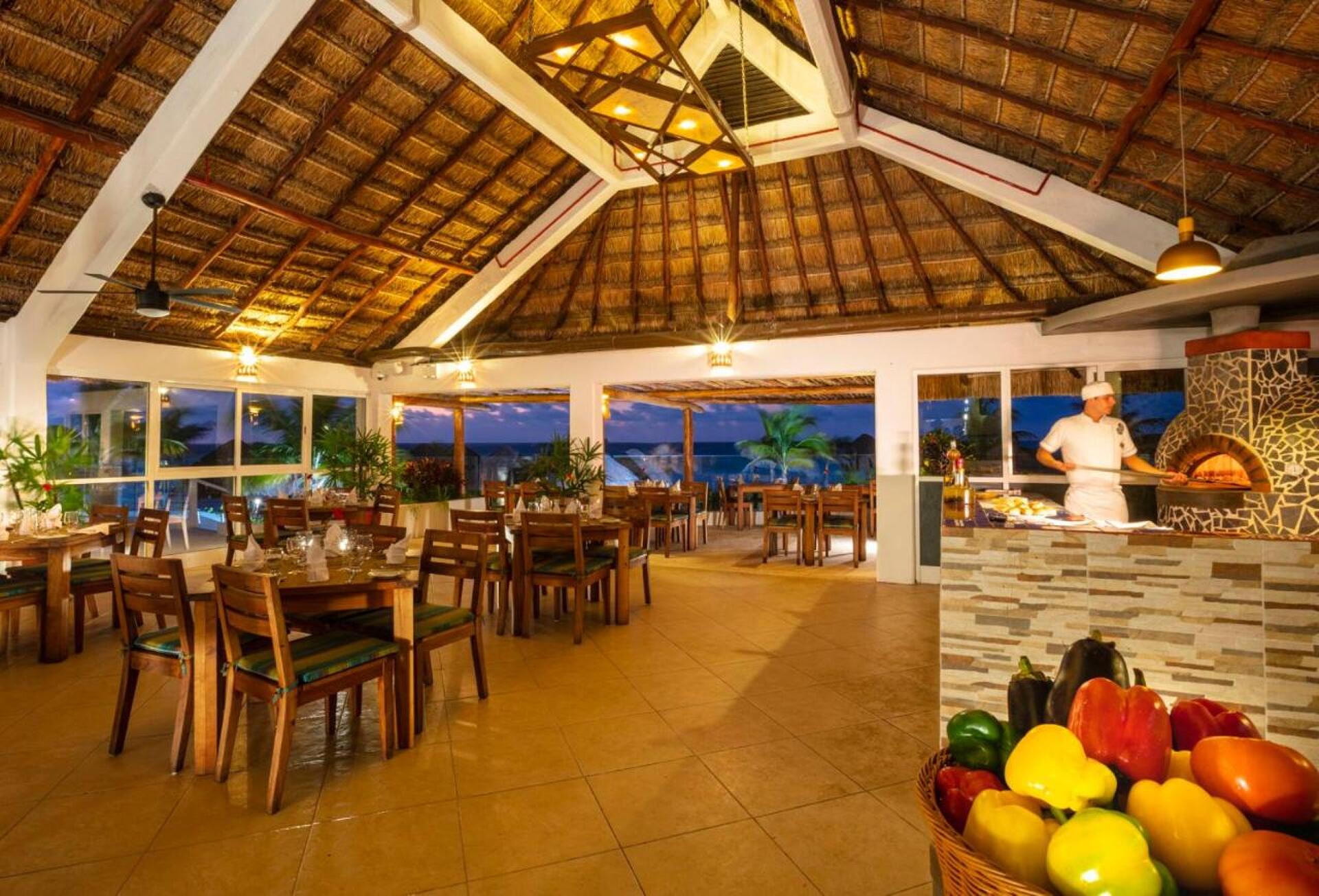 Krystal Cancun 5* 44