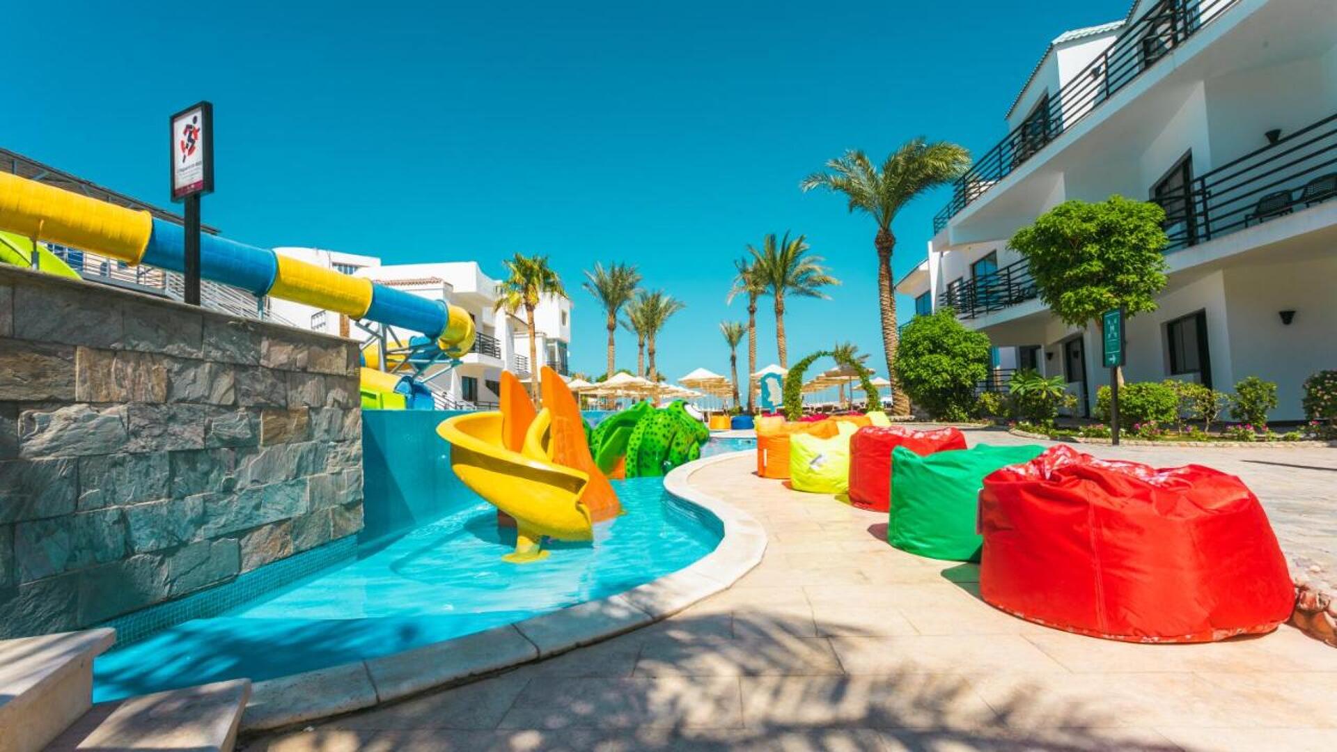 La Rosa Waves Beach & Aqua Park 4* 21