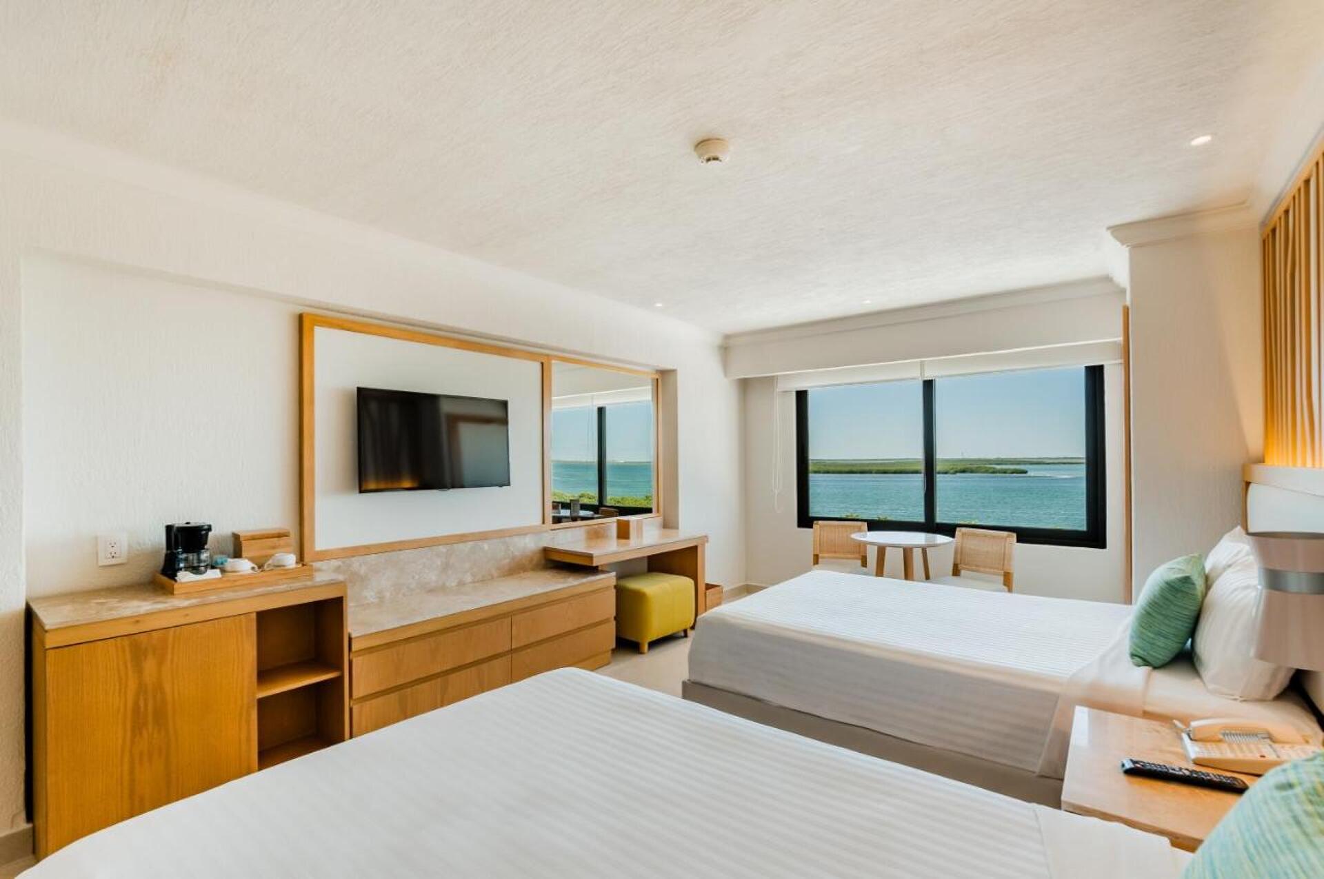 Royal Solaris Cancun 1