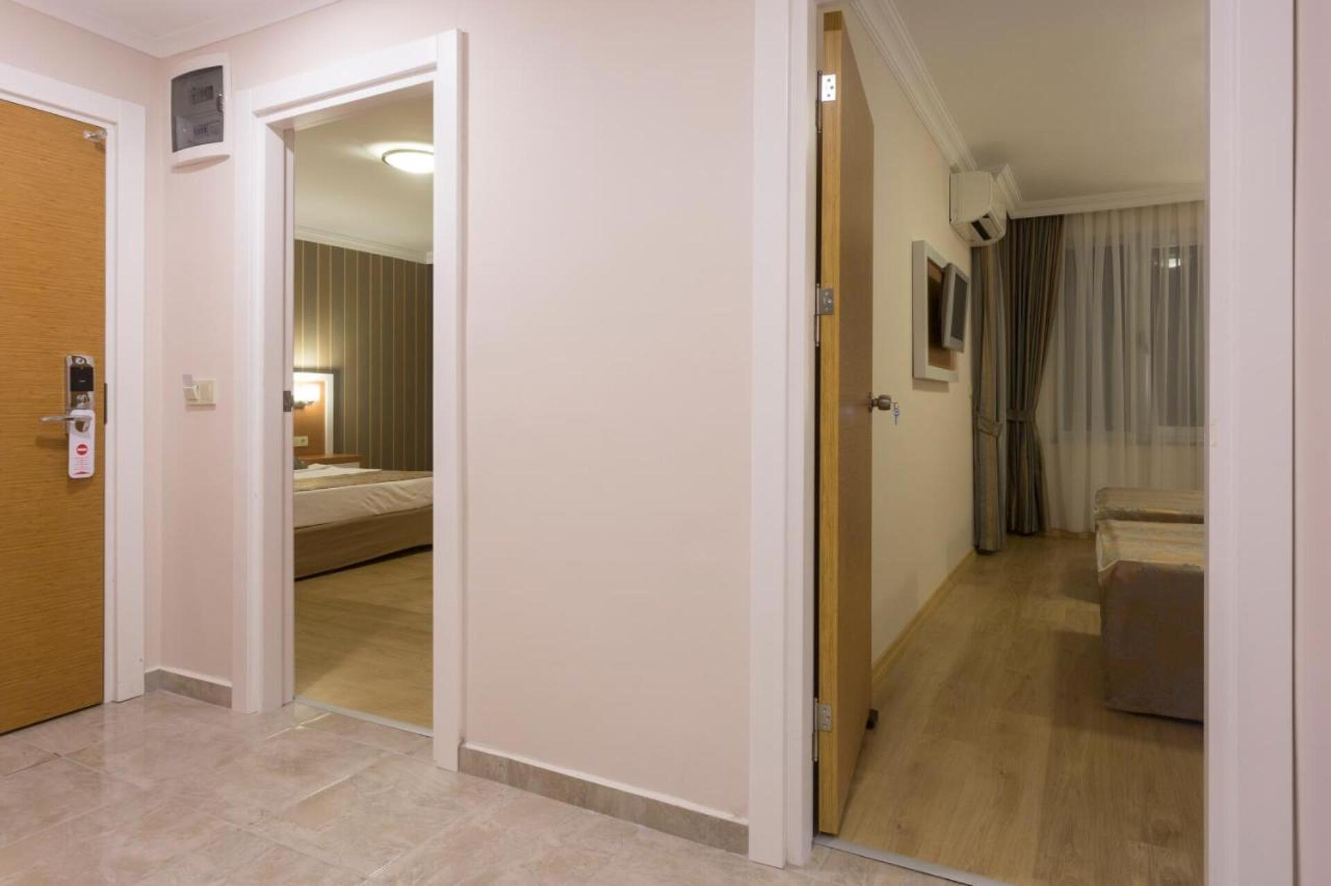 Lonicera City Kleopatra Hotel 38