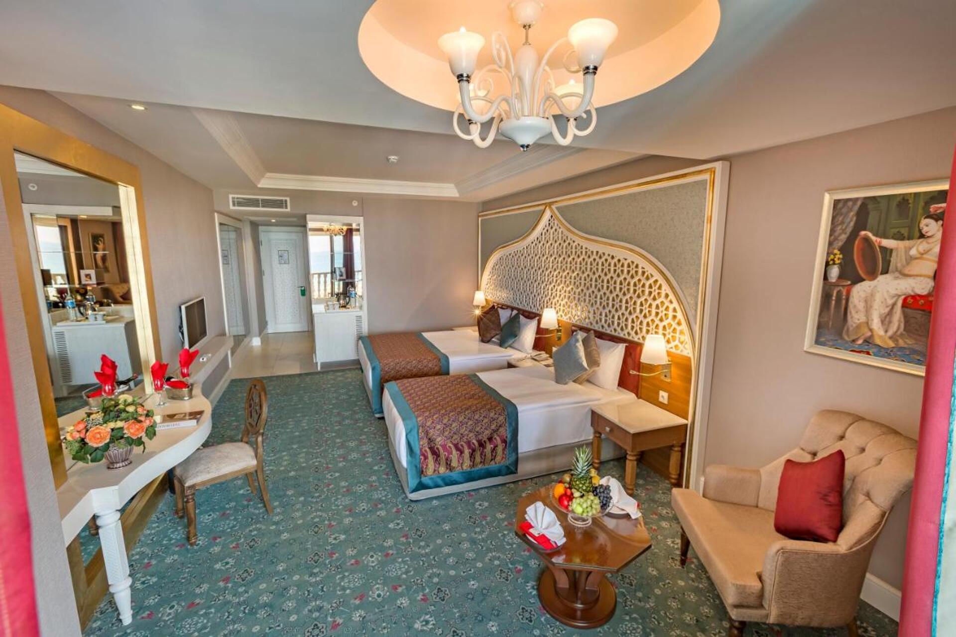Royal Taj Mahal 5* 24