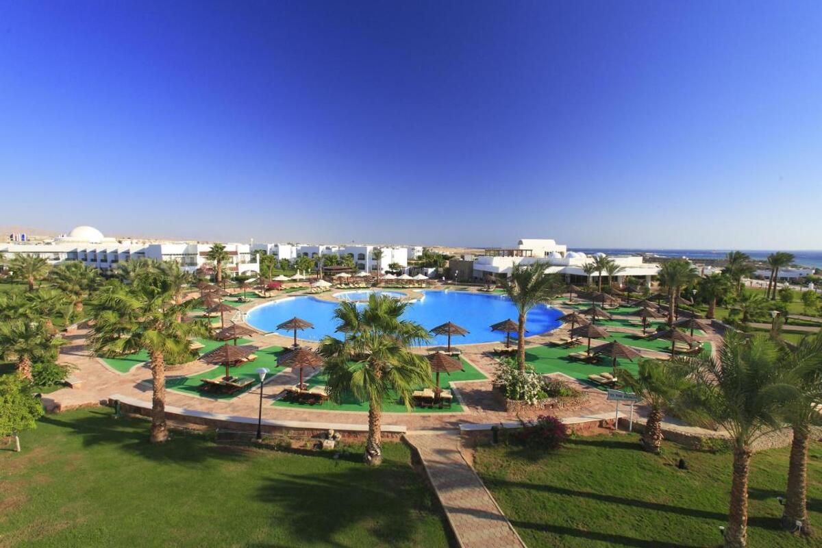 Coral Beach Resort Montazah 4* 0