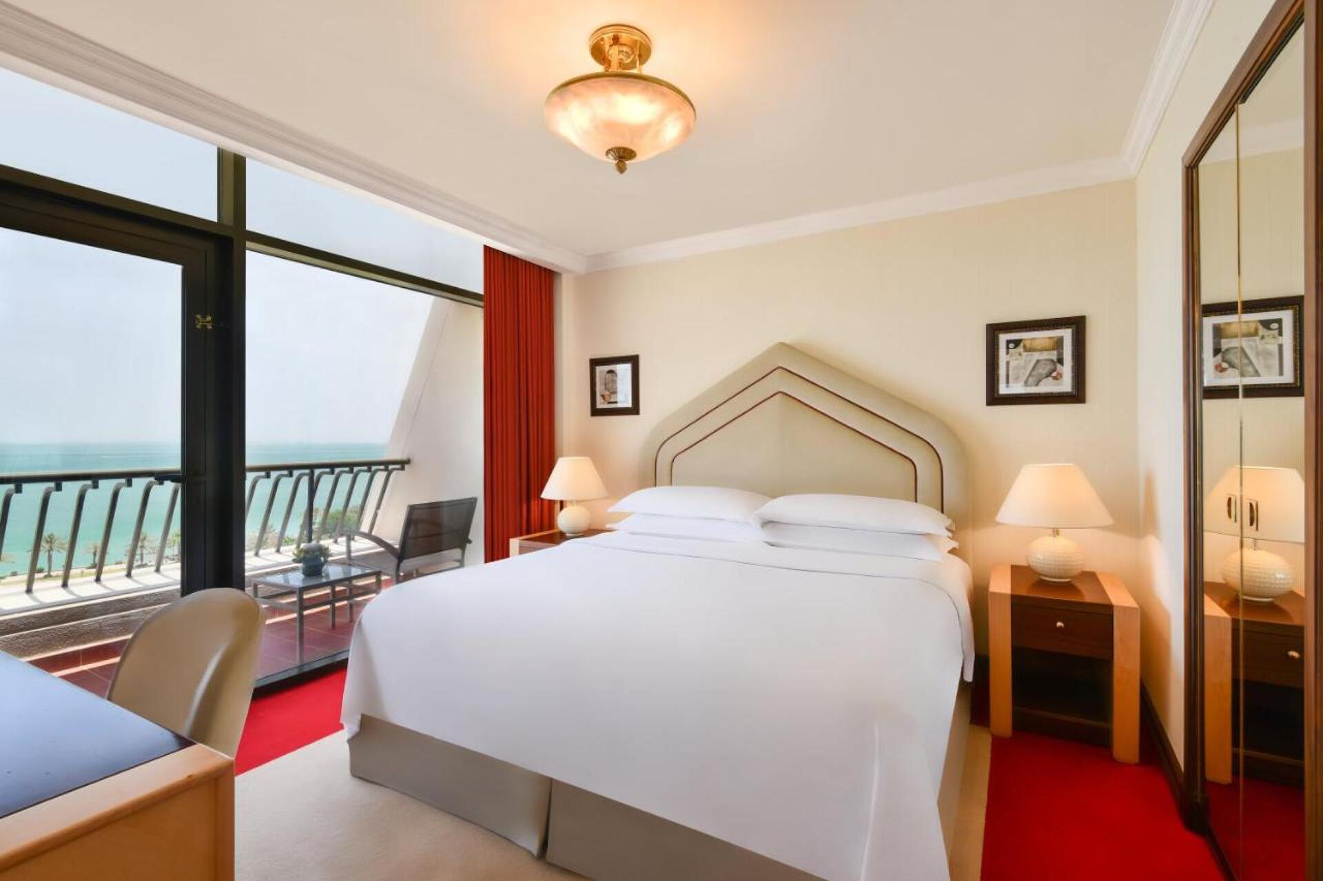 Sheraton Grand Doha Resort & Convention Hotel 28