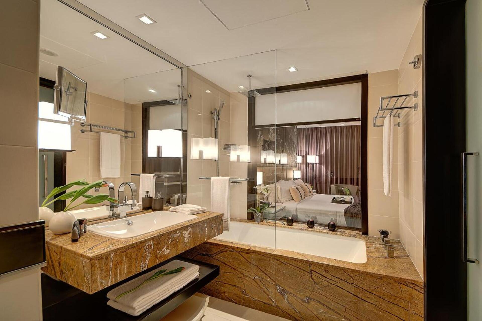 Pullman Dubai Downtown 5* 5